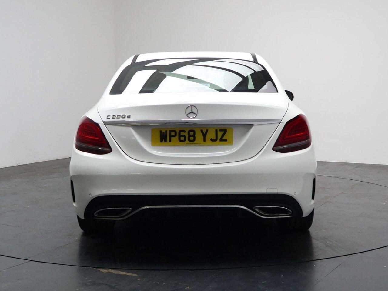 Mercedes C-Class - Image 11