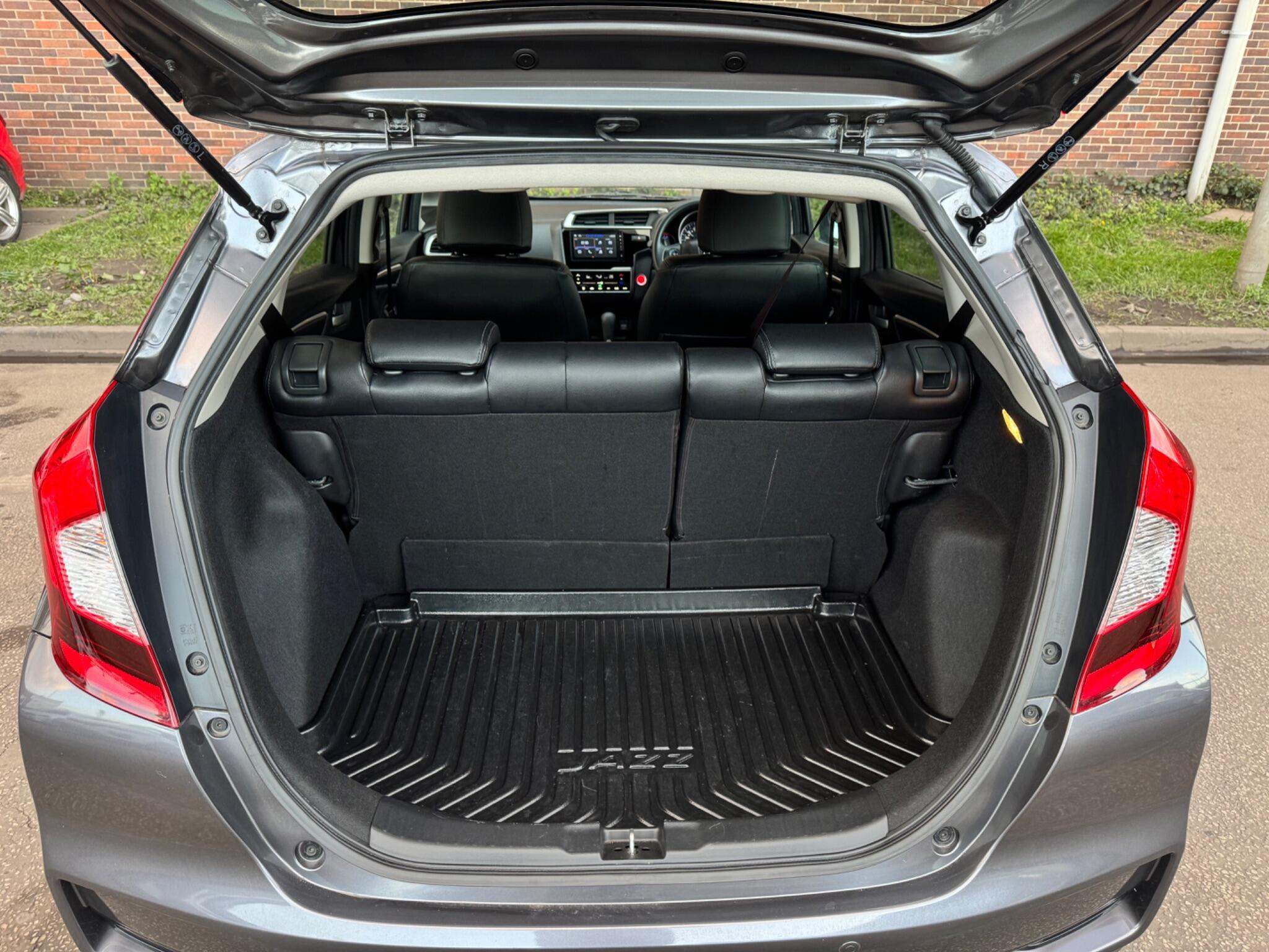 Honda Jazz - Image 17