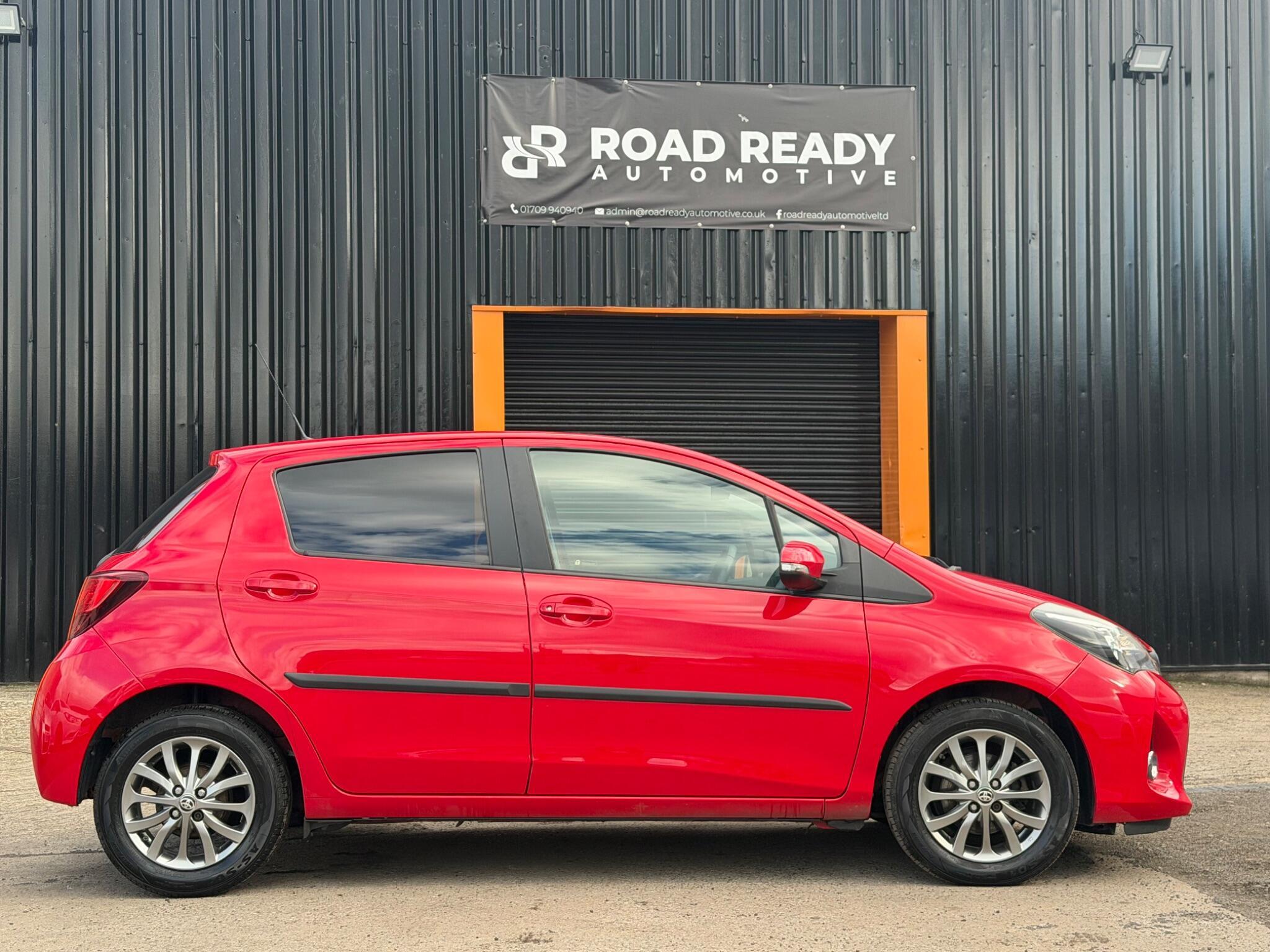 Toyota Yaris - Image 3