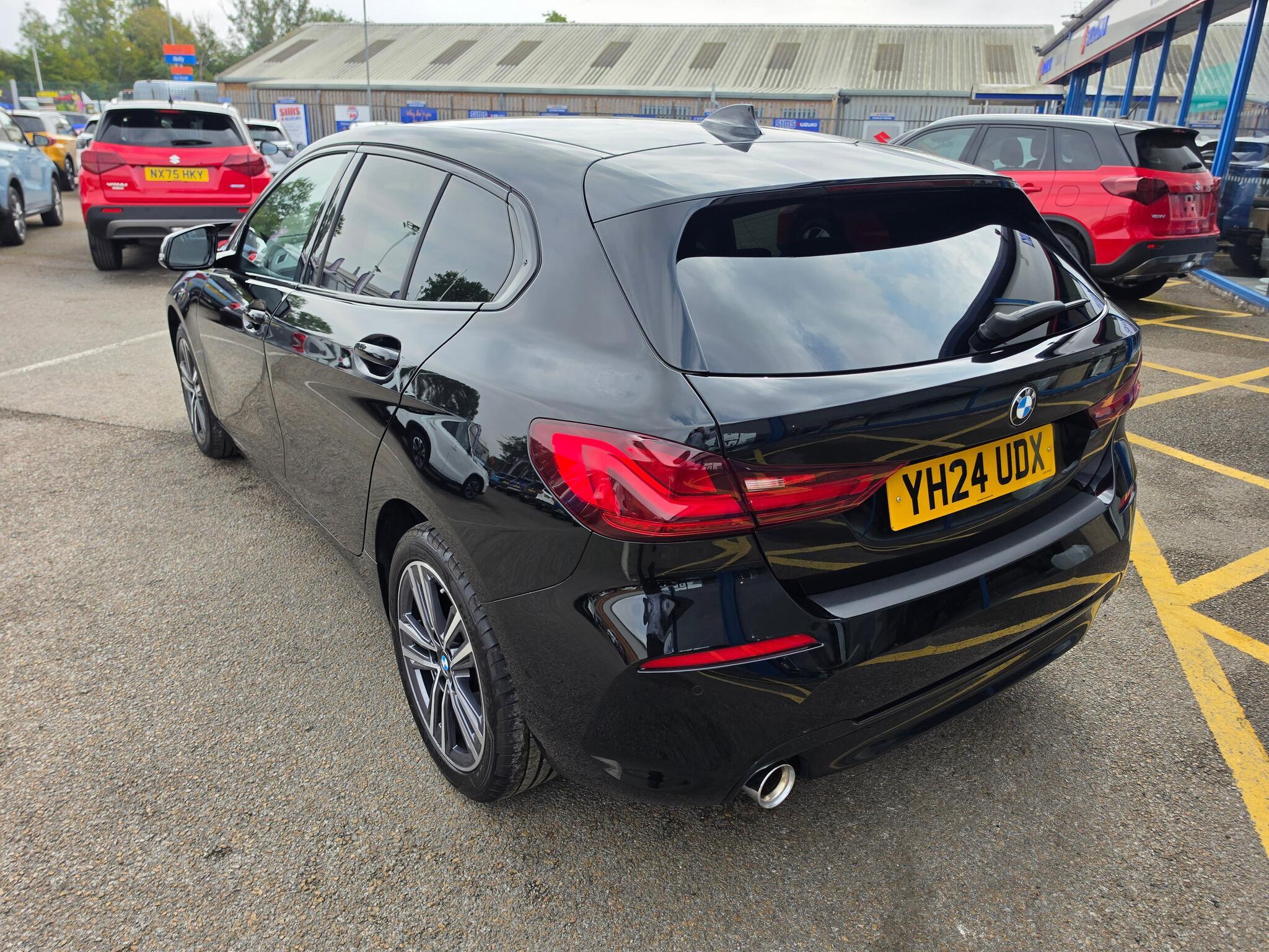 BMW 1 Series - Image 9