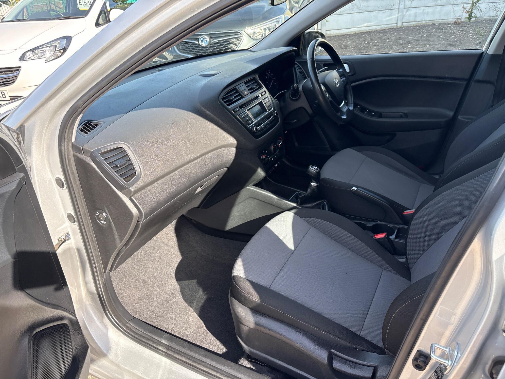 Hyundai i20 - Image 20