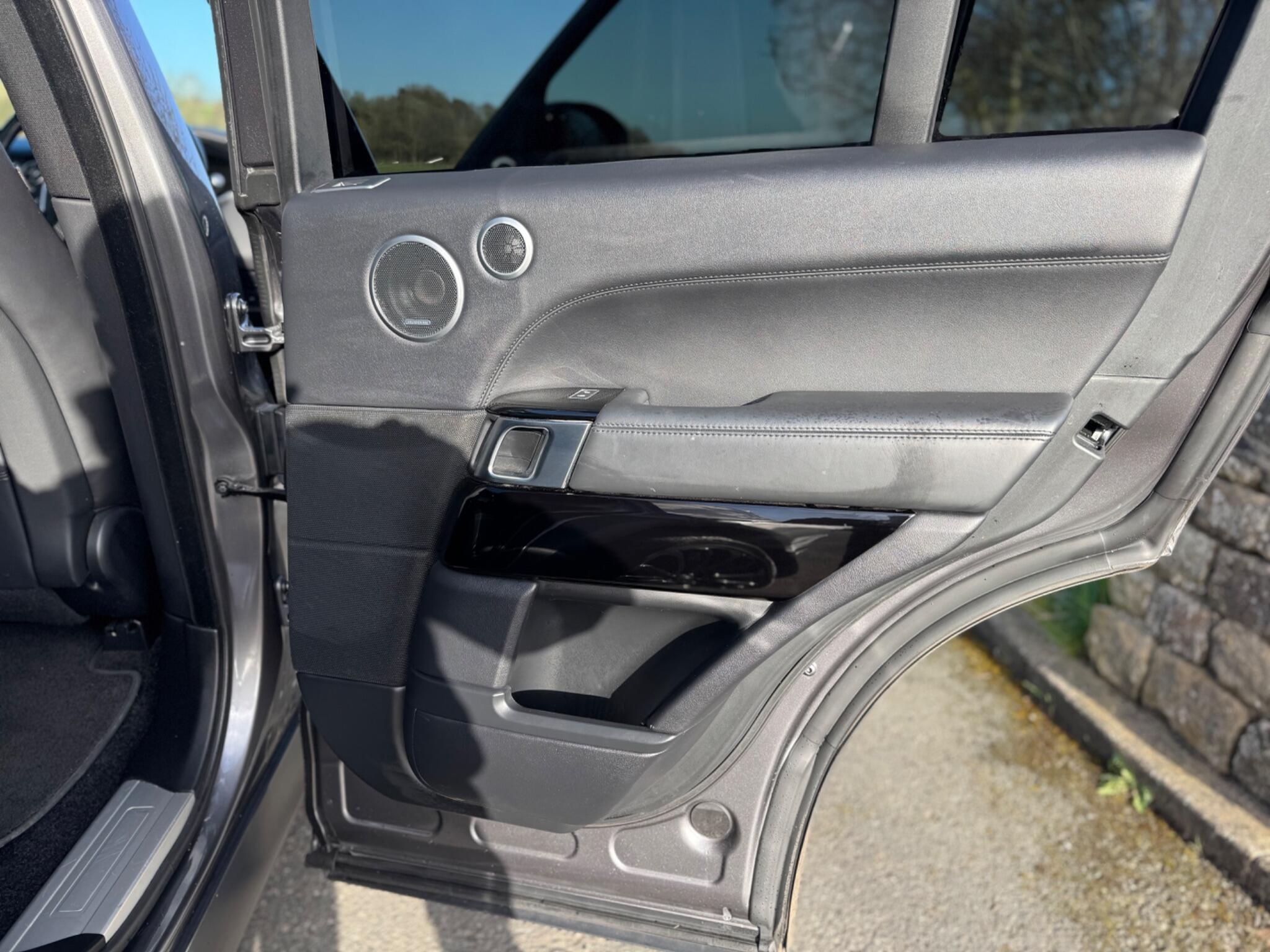 Land Rover Range Rover - Image 38