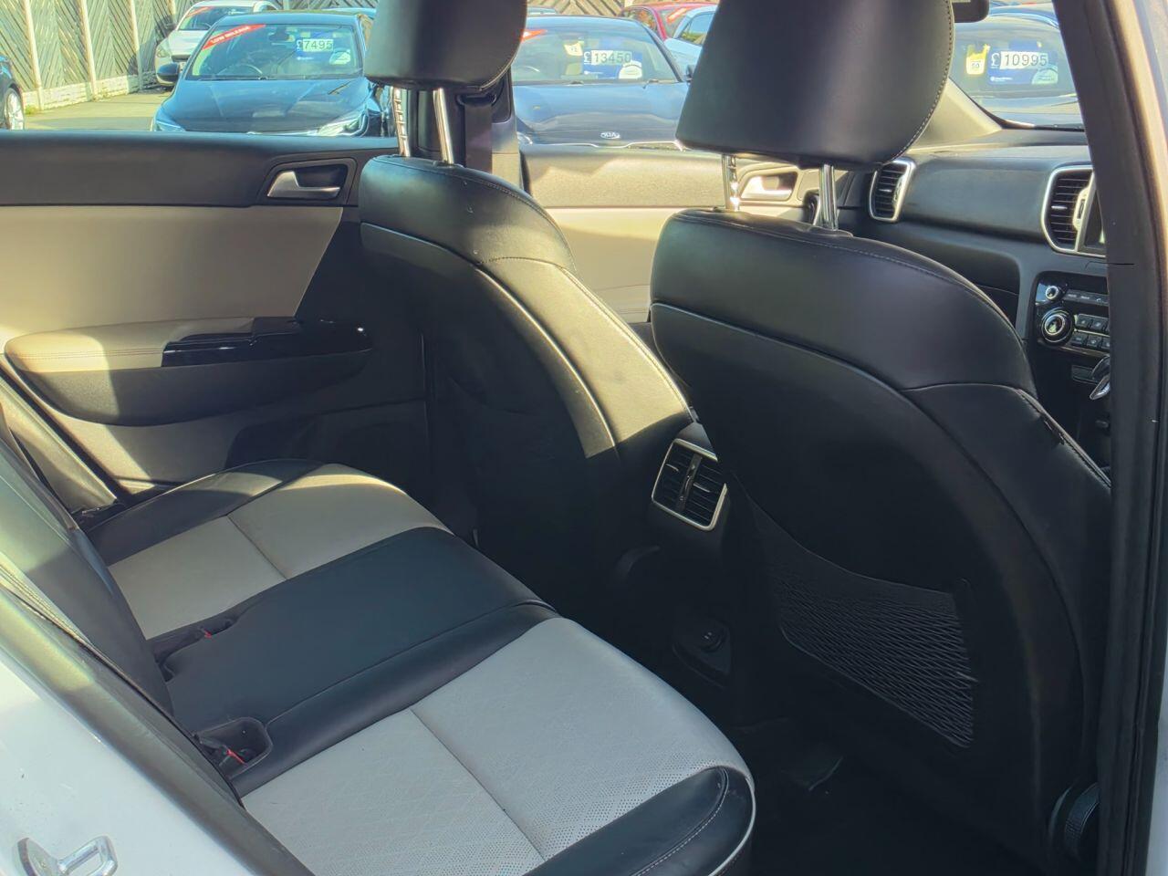 Kia Sportage - Image 16