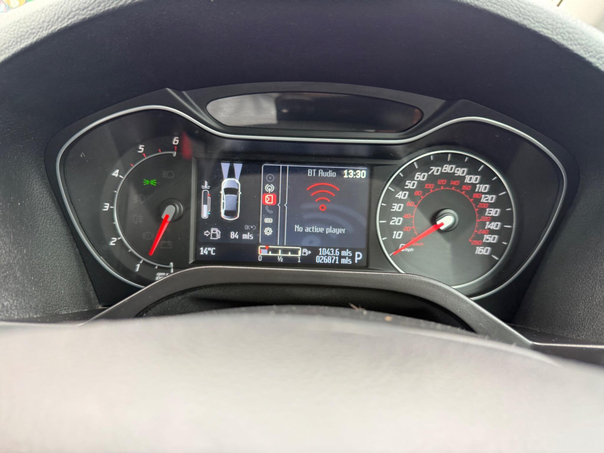 Ford Galaxy - Image 18