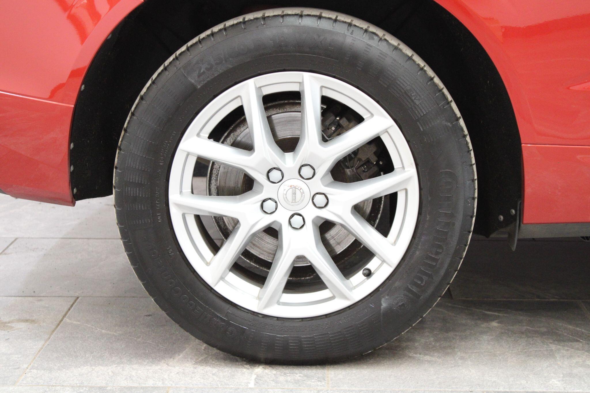Volvo XC60 - Image 7
