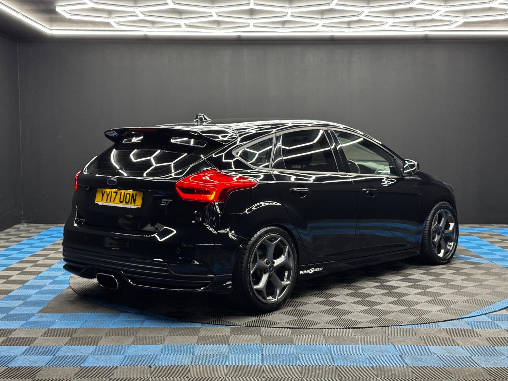 Ford Focus - Image 5