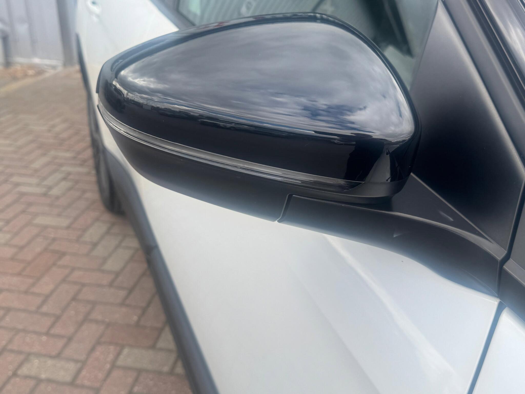 Peugeot 5008 - Image 19