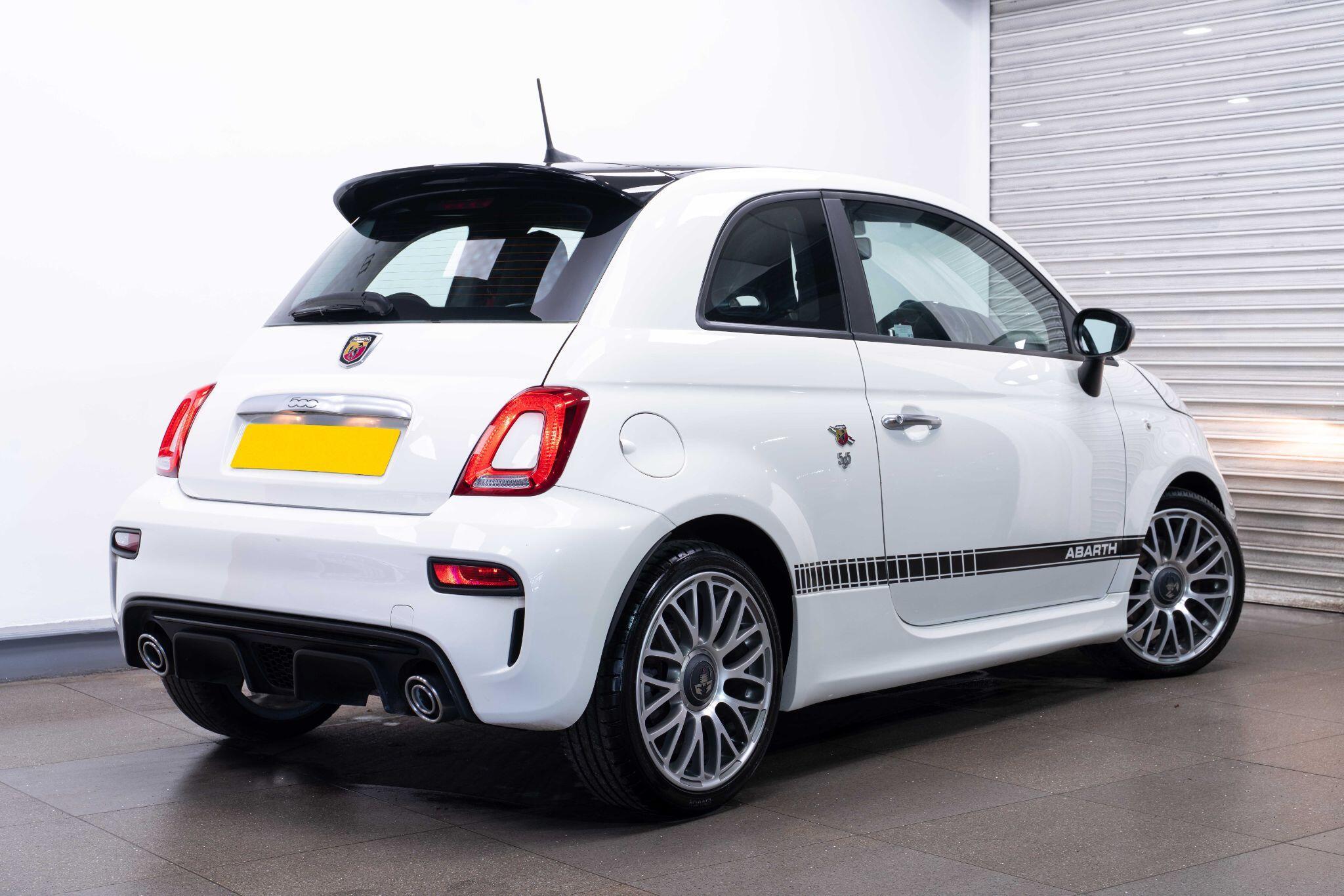 Abarth 595 - Image 11