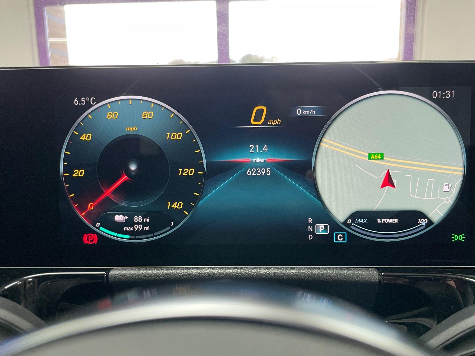 Mercedes Eqa - Image 38