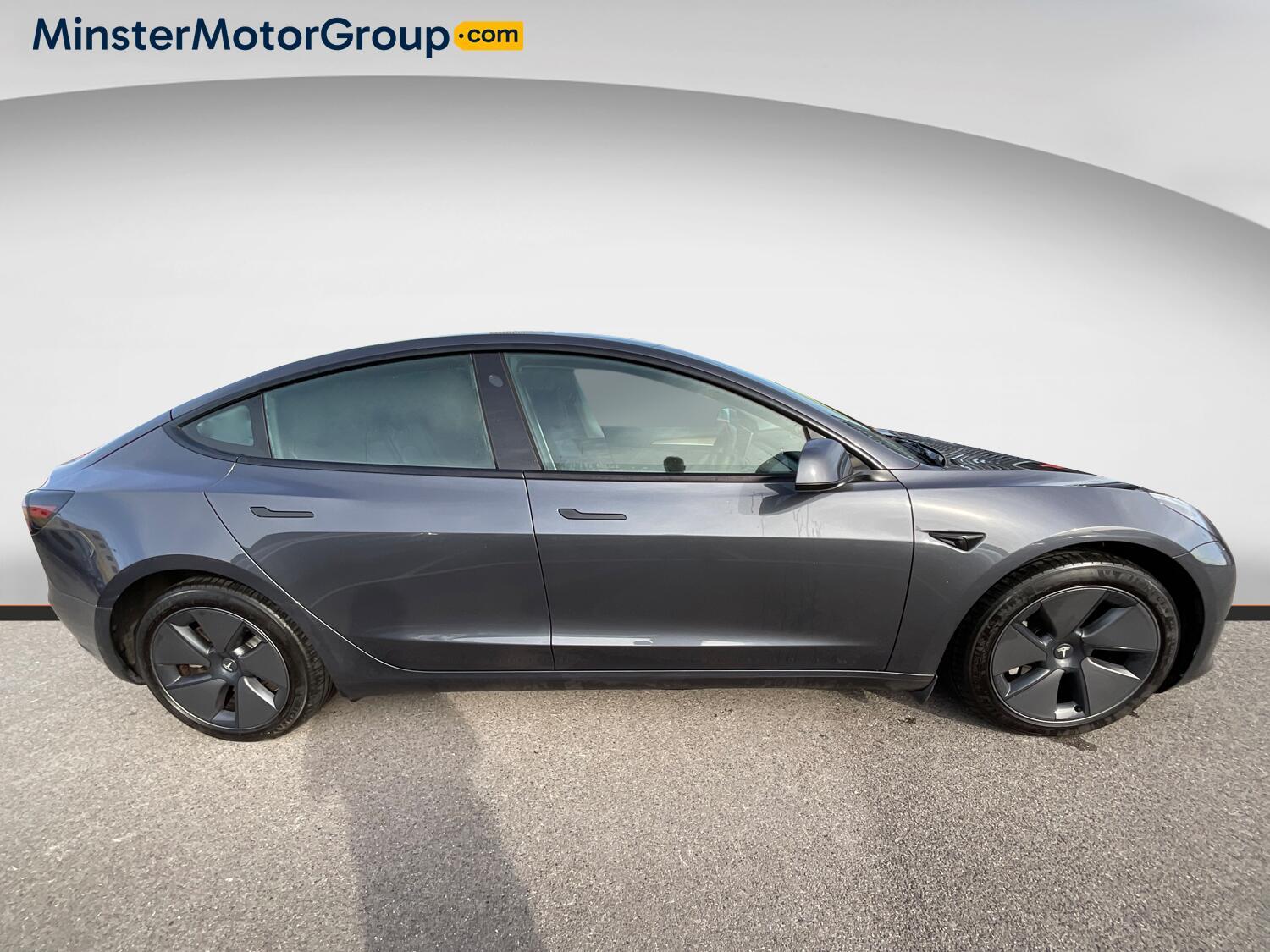 Tesla Model 3 - Image 2