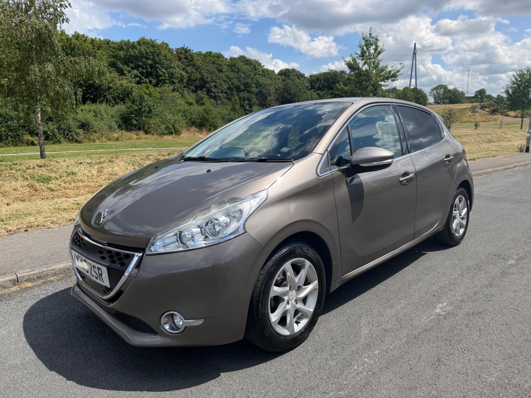 Peugeot 208 - Image 7