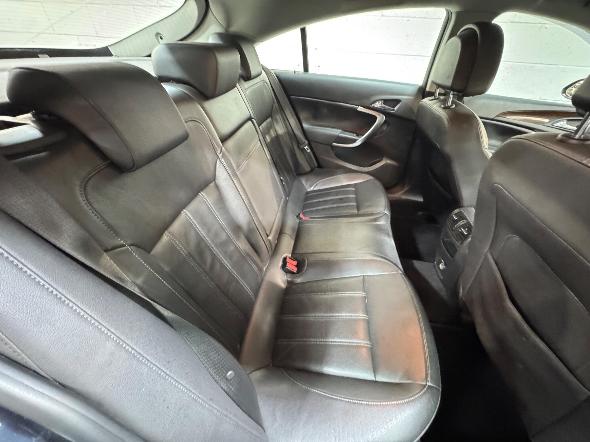 Vauxhall Insignia - Image 12