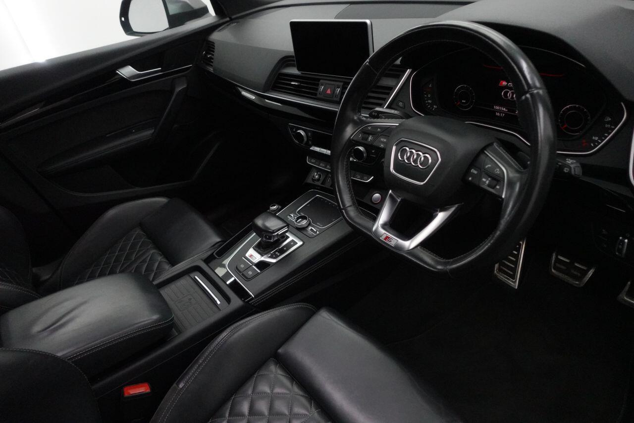 Audi SQ5 - Image 17