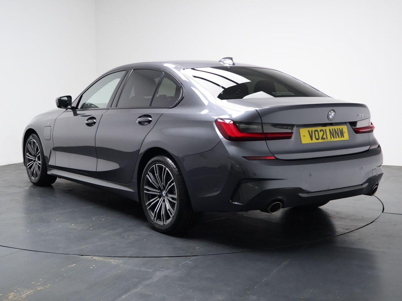 BMW 3 Series - Image 5