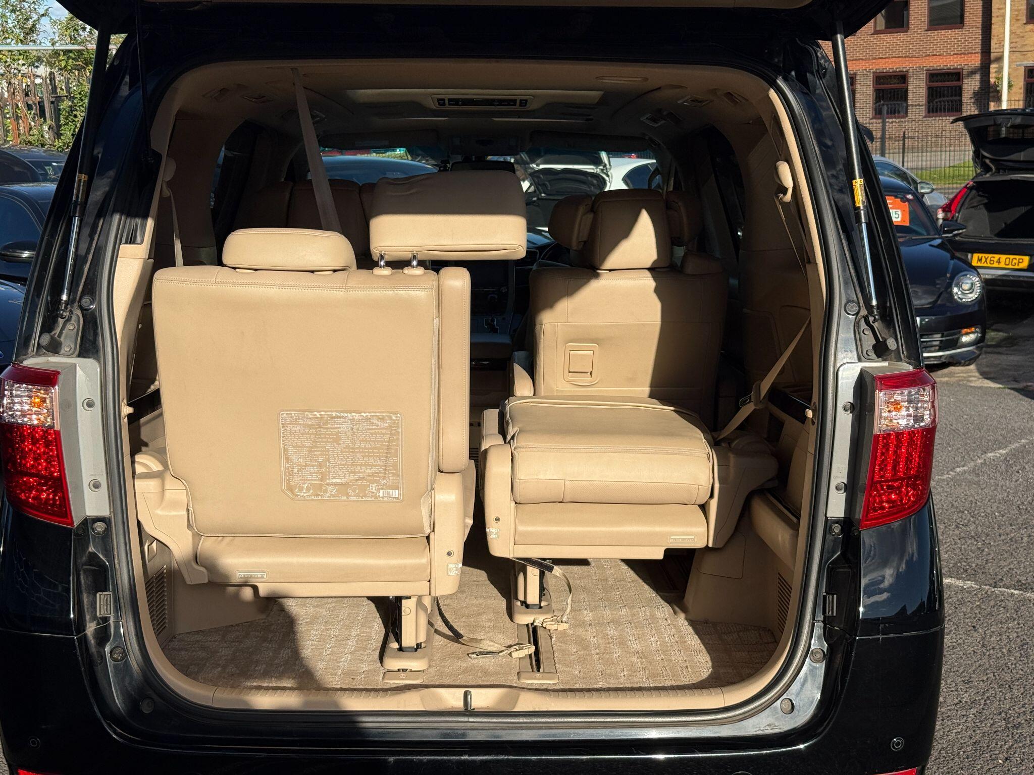 Toyota Alphard - Image 94