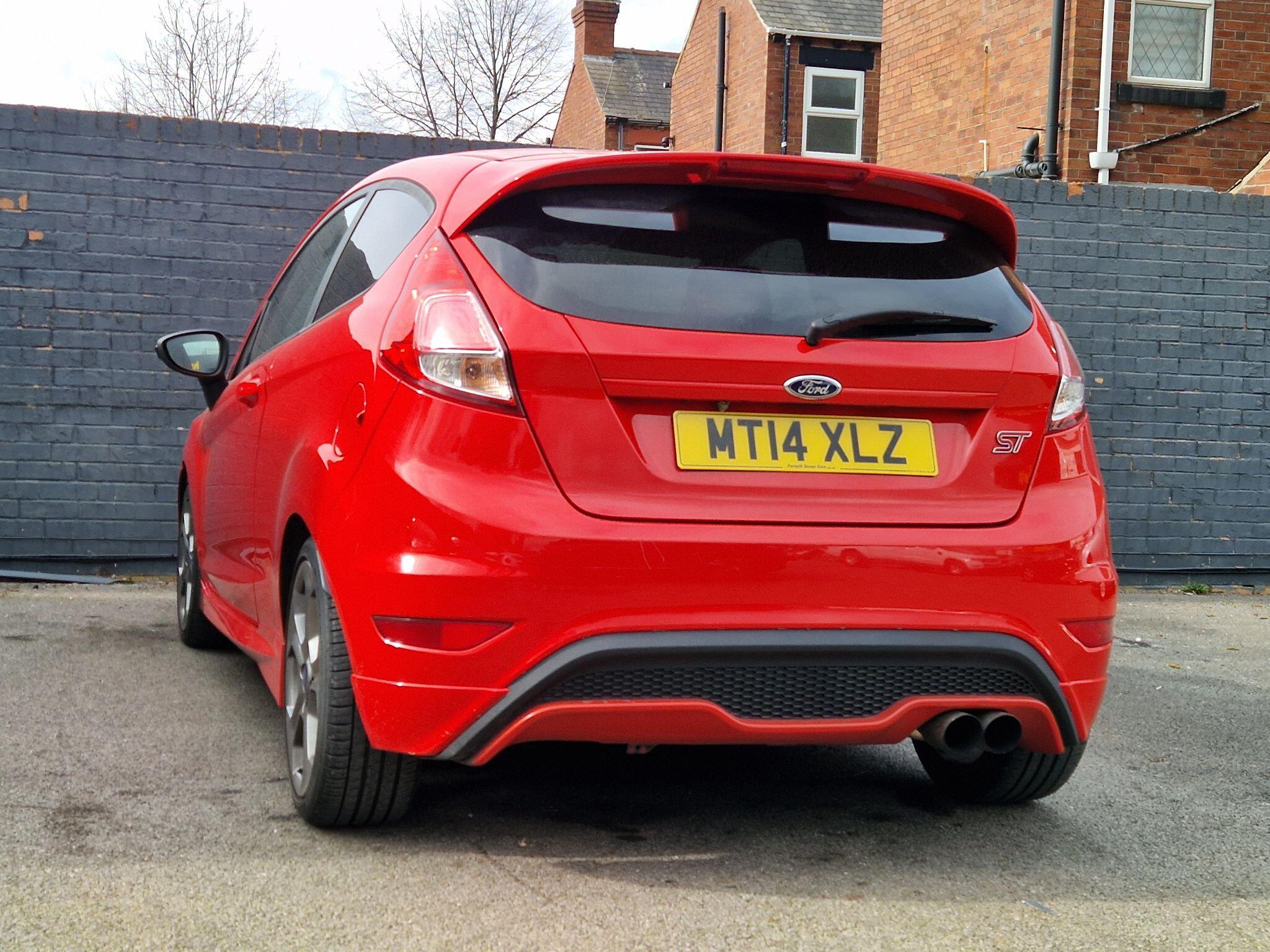 Ford Fiesta - Image 25
