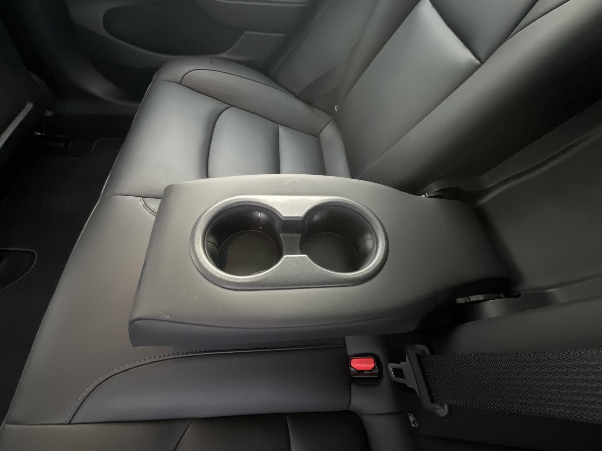 Tesla Model 3 - Image 16
