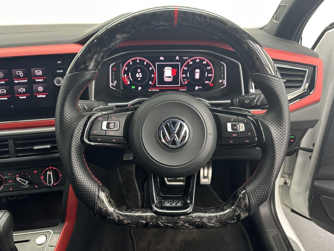 Volkswagen Polo - Image 35