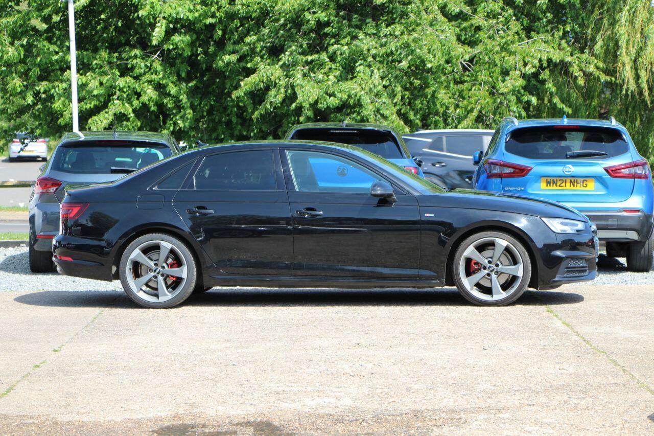 Audi A4 - Image 2
