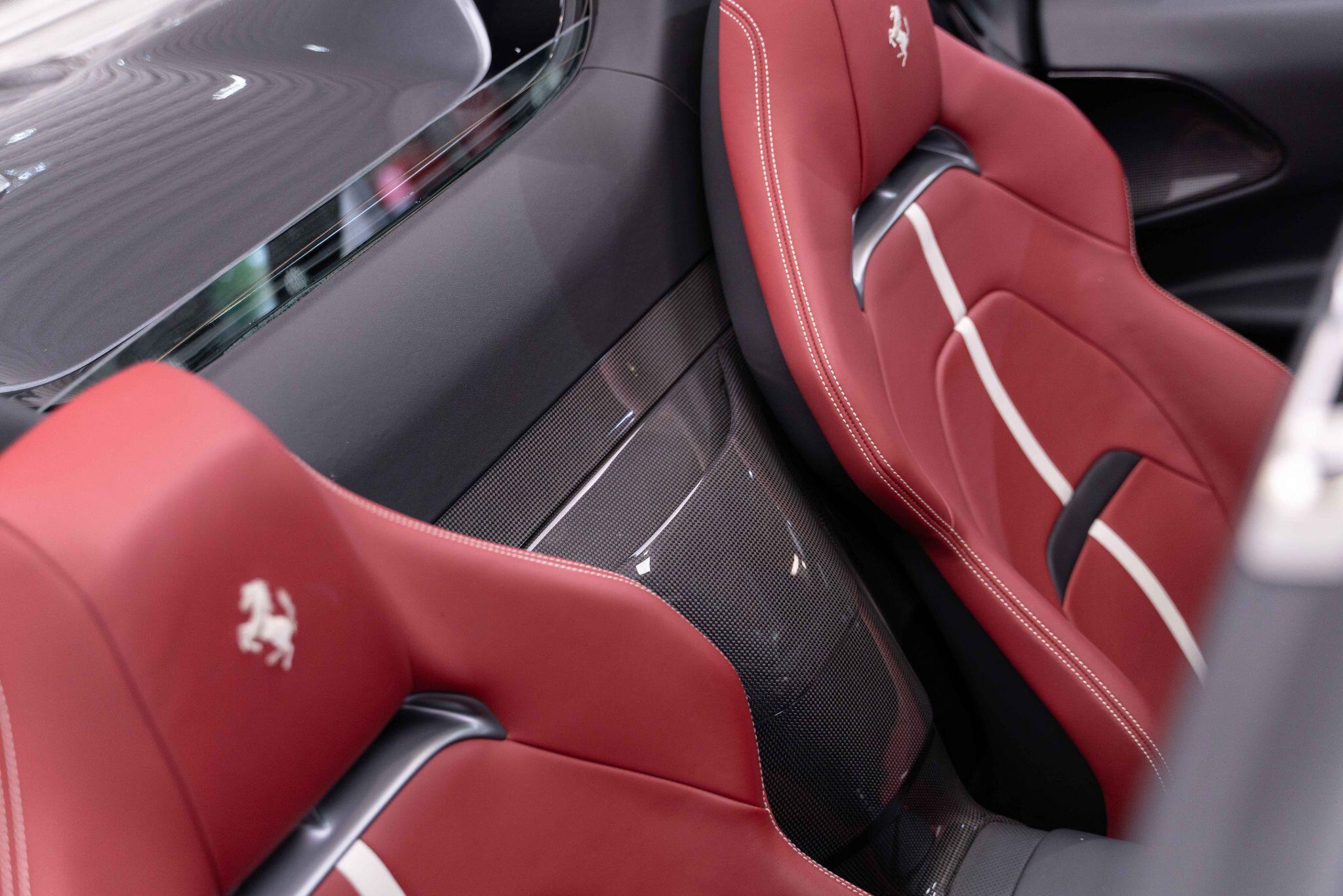 Ferrari SF90 Spider - Image 36