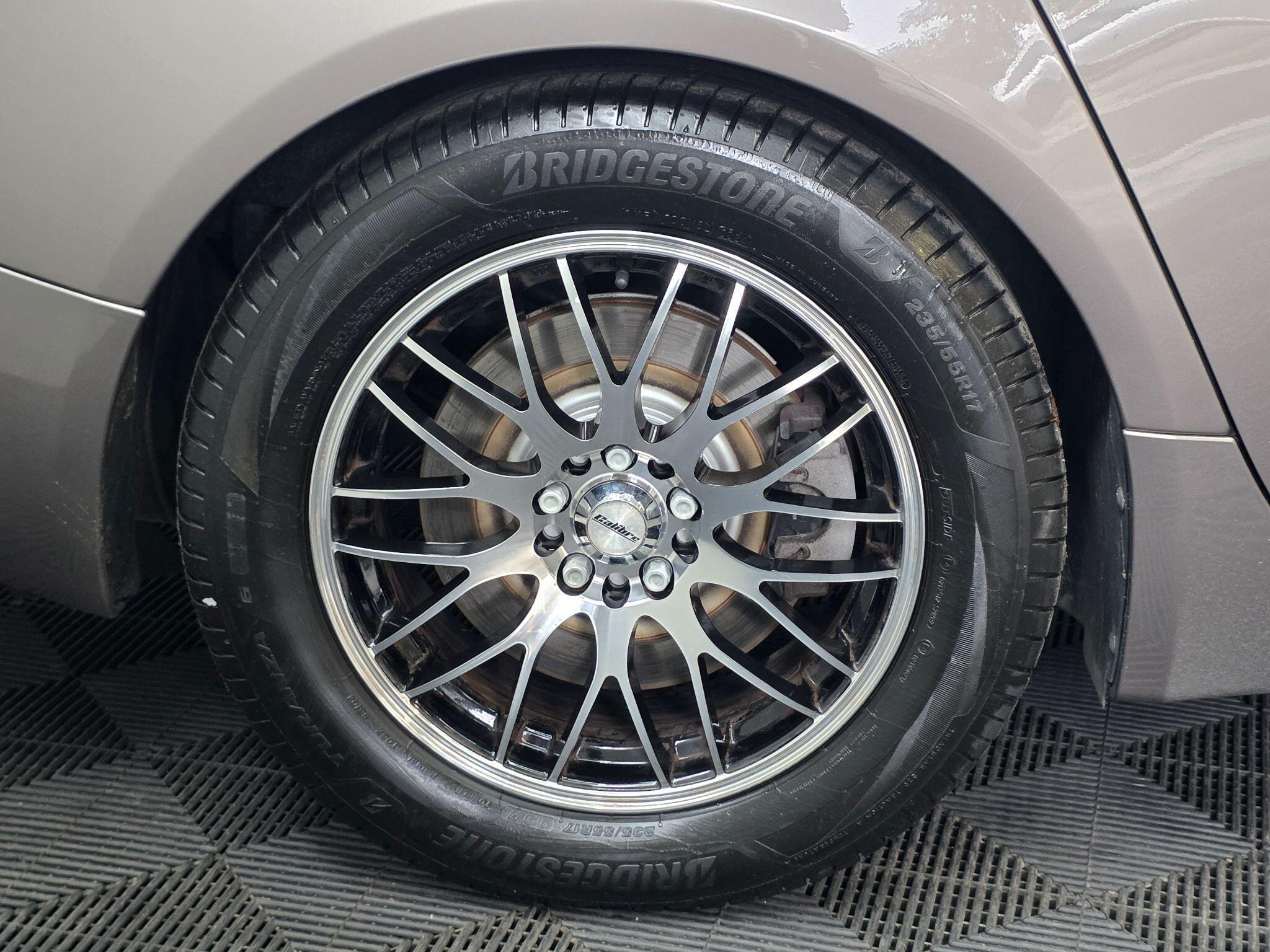 Jaguar XF - Image 8
