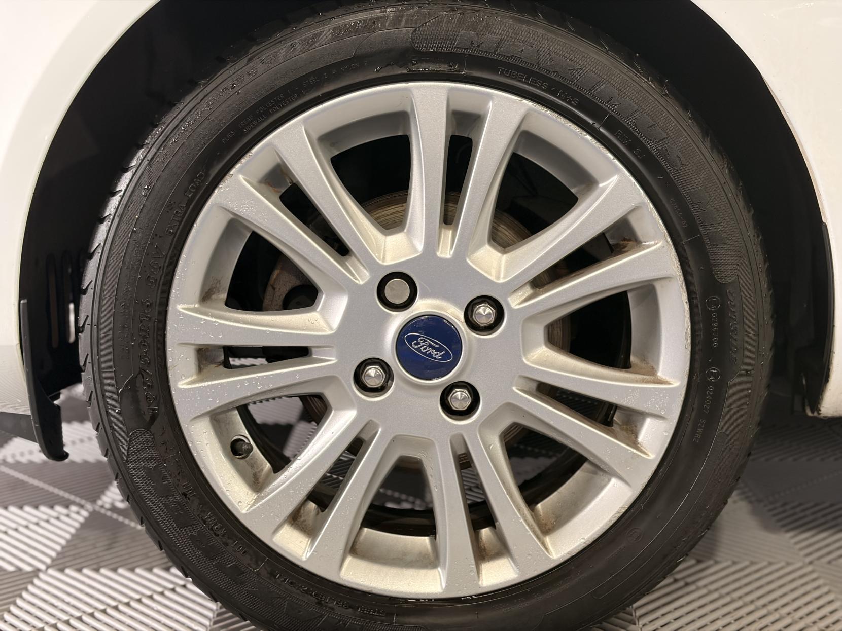 Ford Fiesta - Image 16