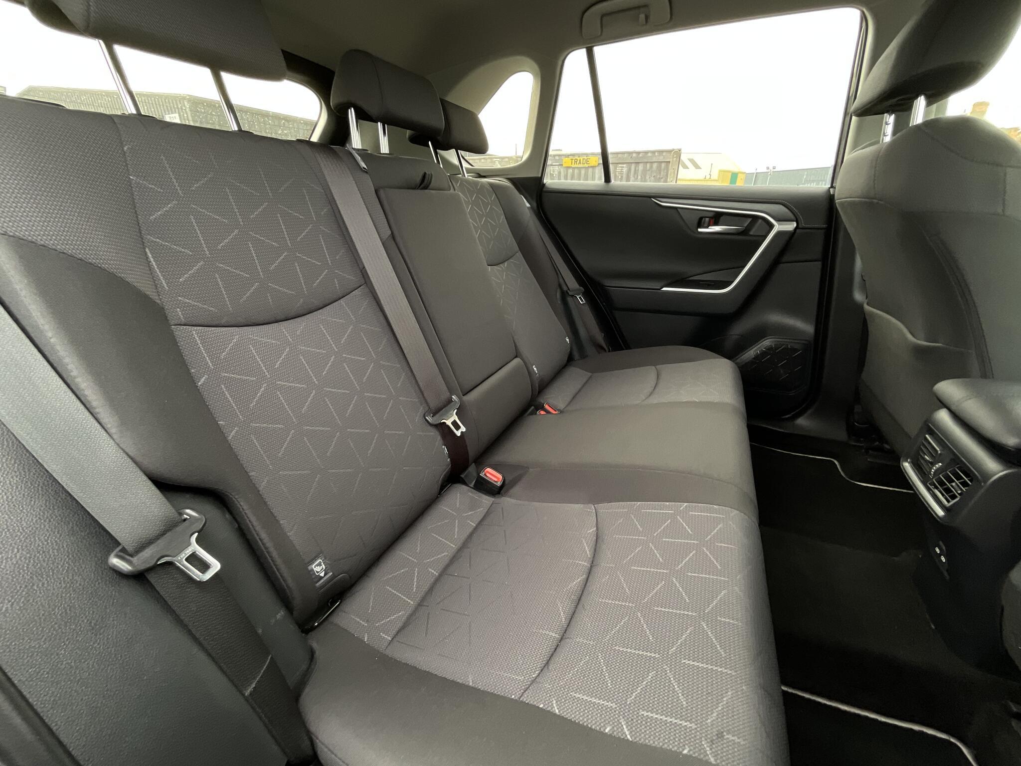 Toyota RAV4 - Image 11