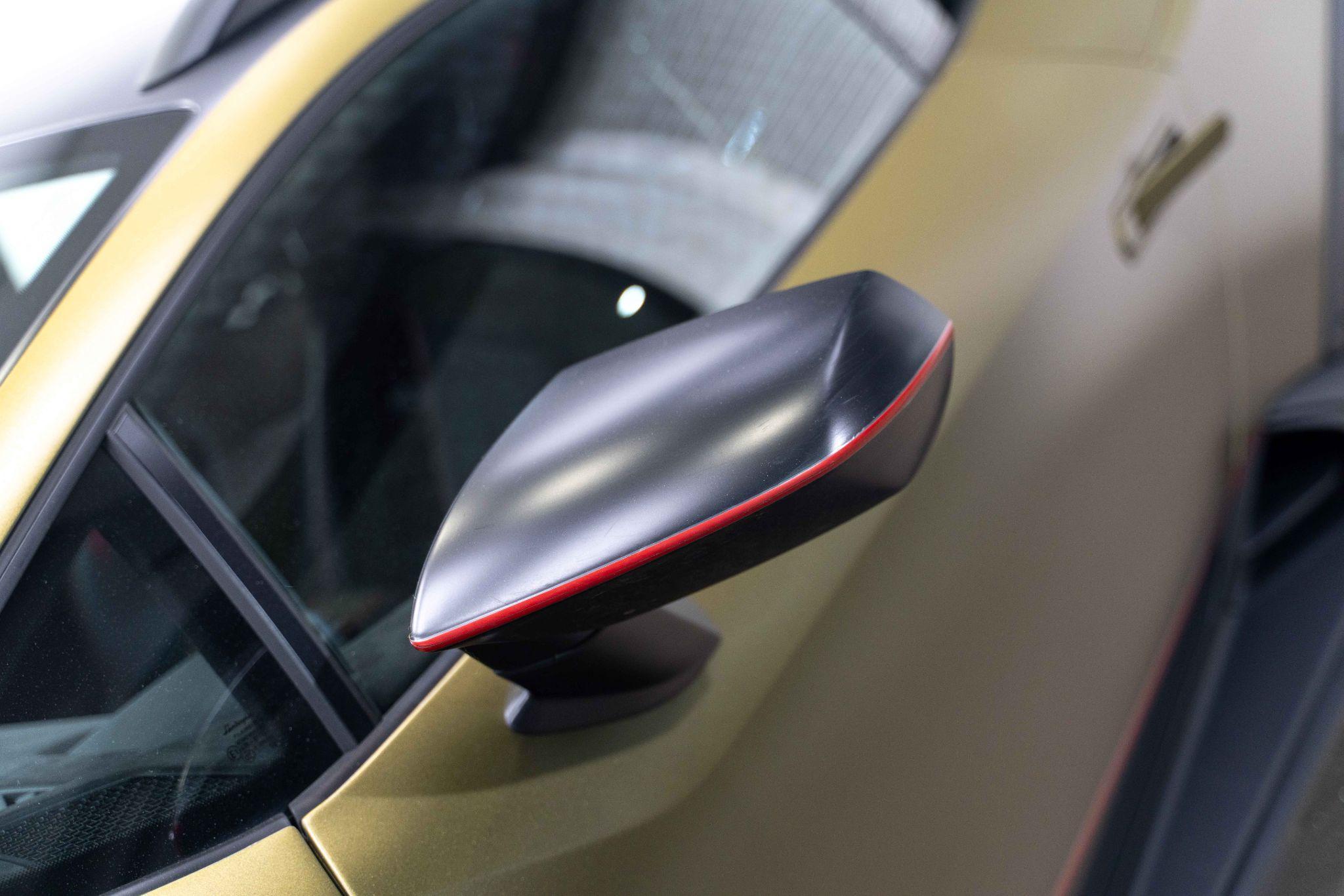 Lamborghini Huracan - Image 13