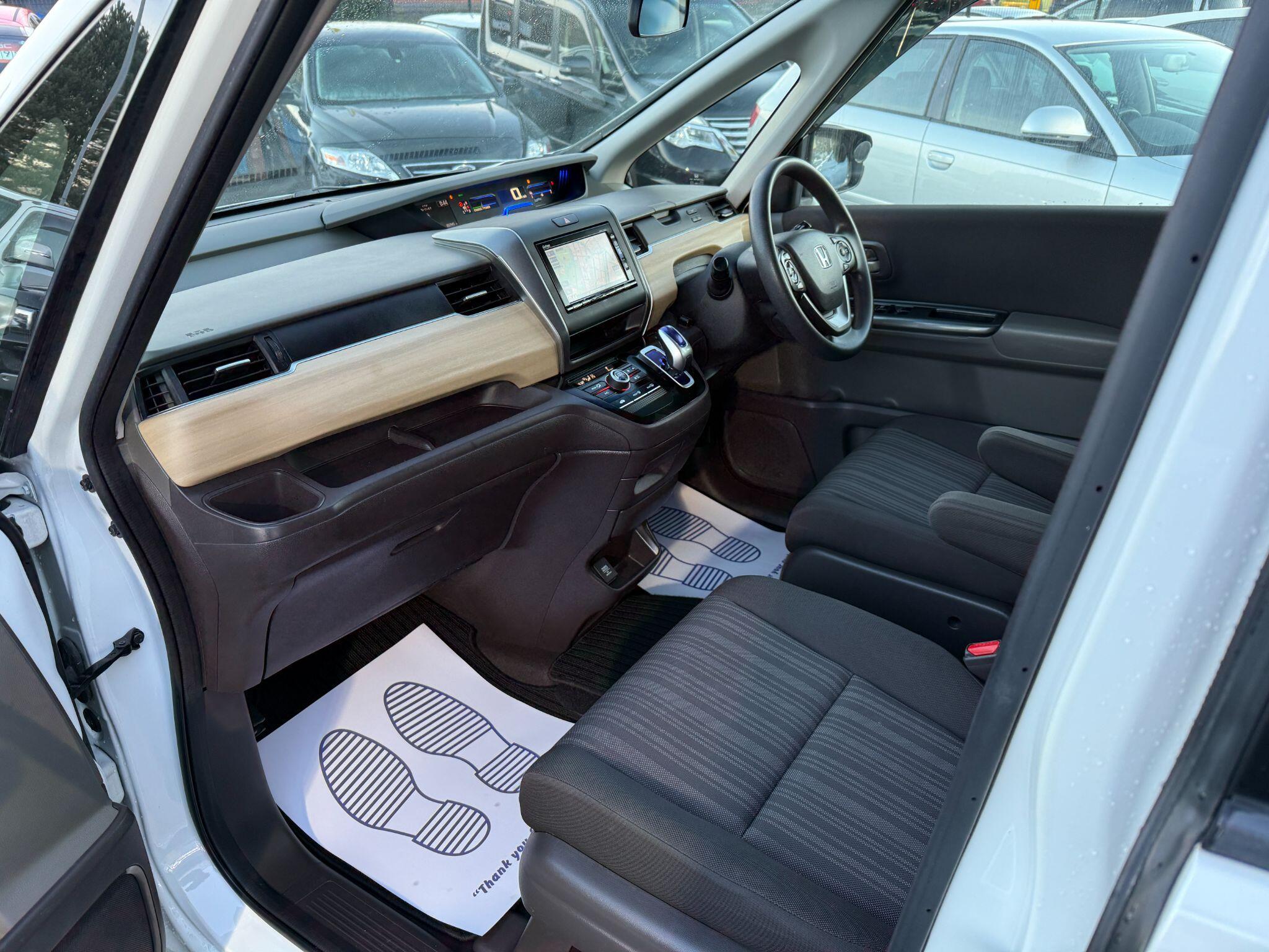 Honda Freed - Image 31