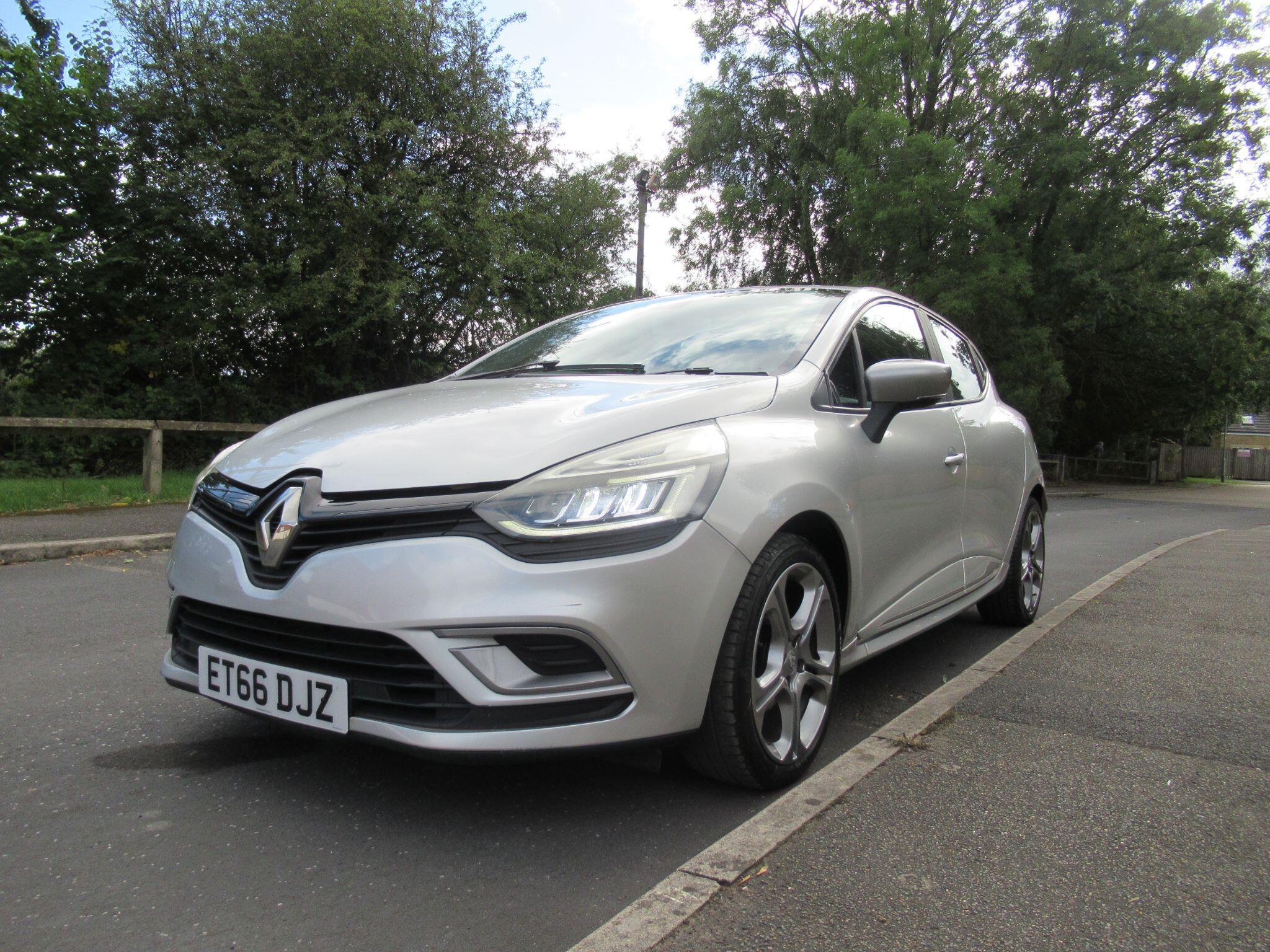 Renault Clio - Image 5