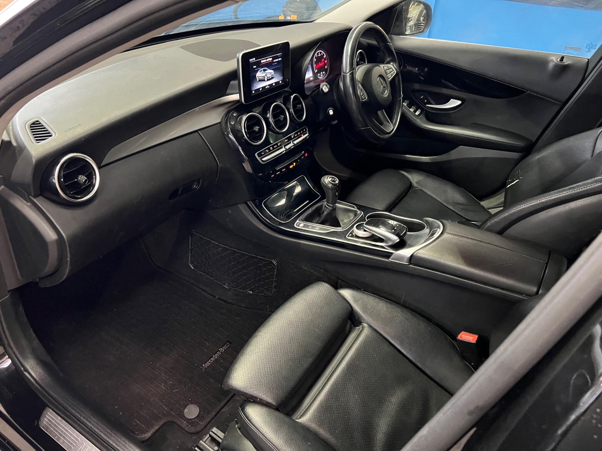 Mercedes C Class - Image 27