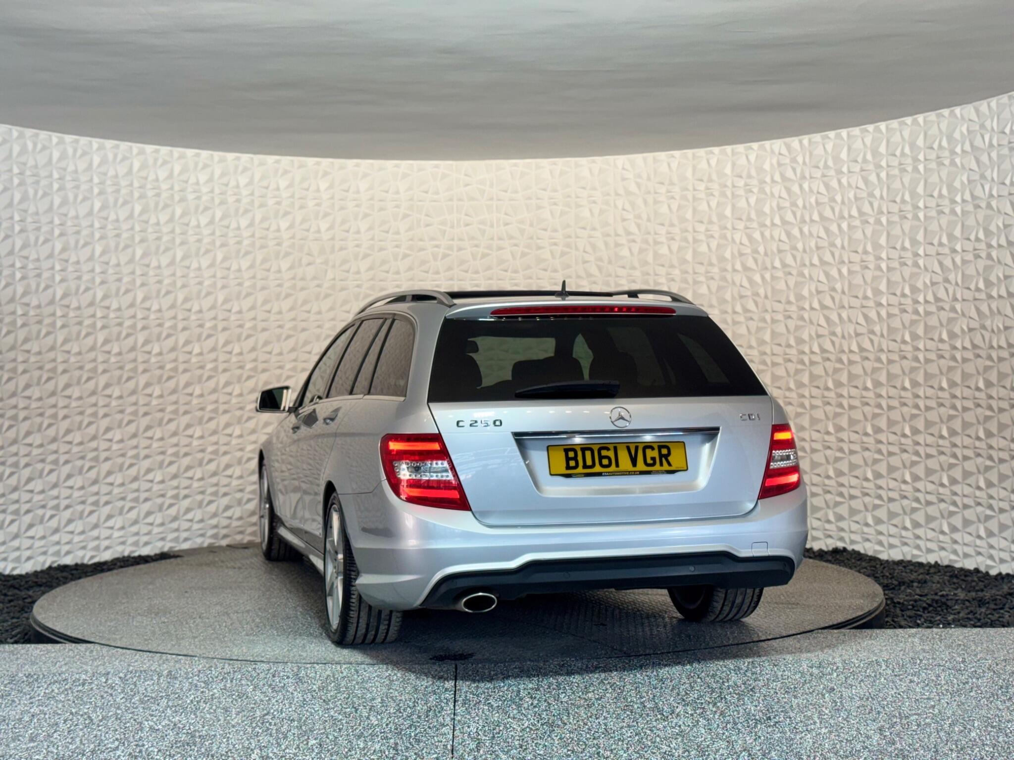 Mercedes C Class - Image 14