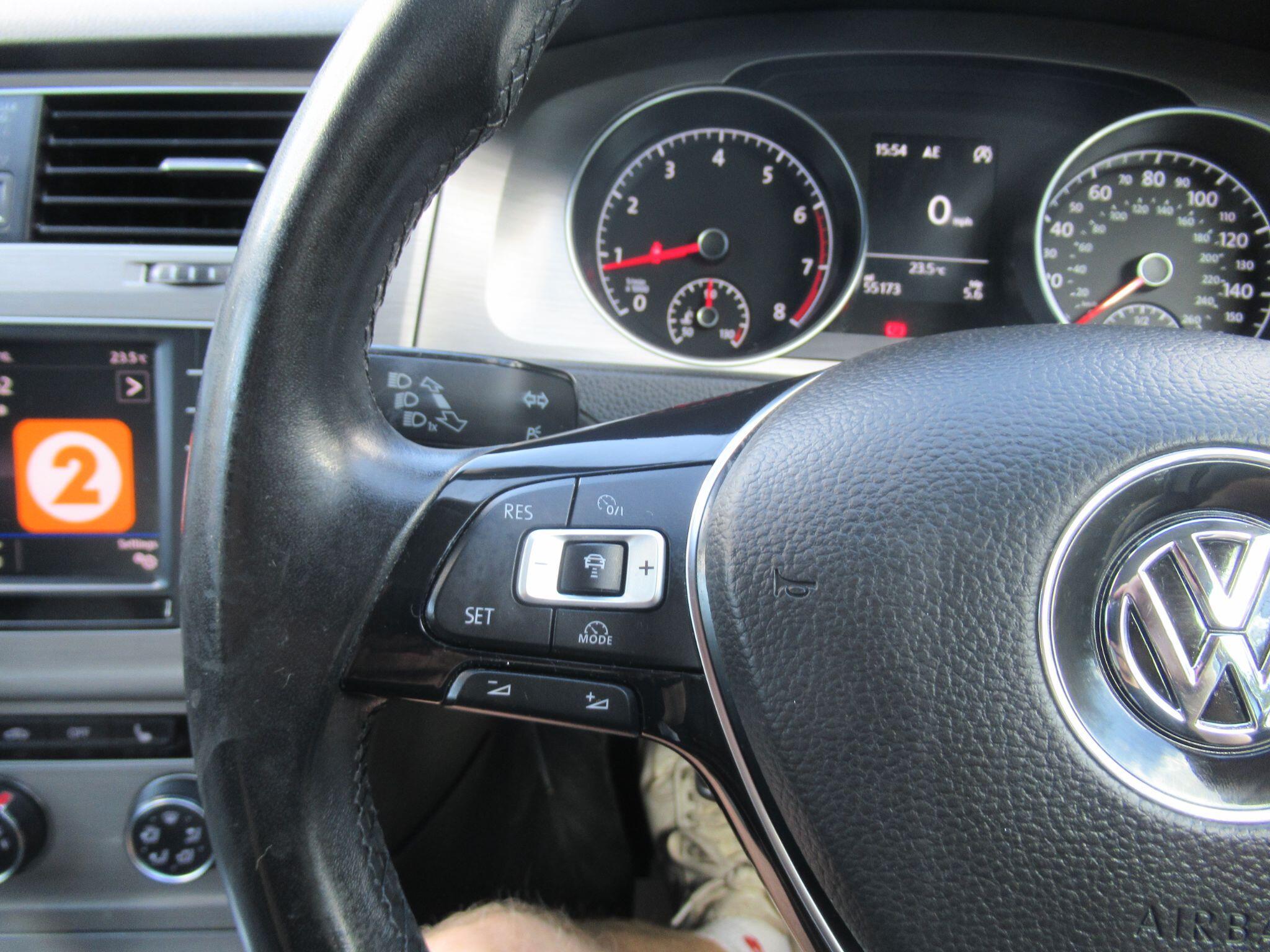 Volkswagen Golf - Image 19