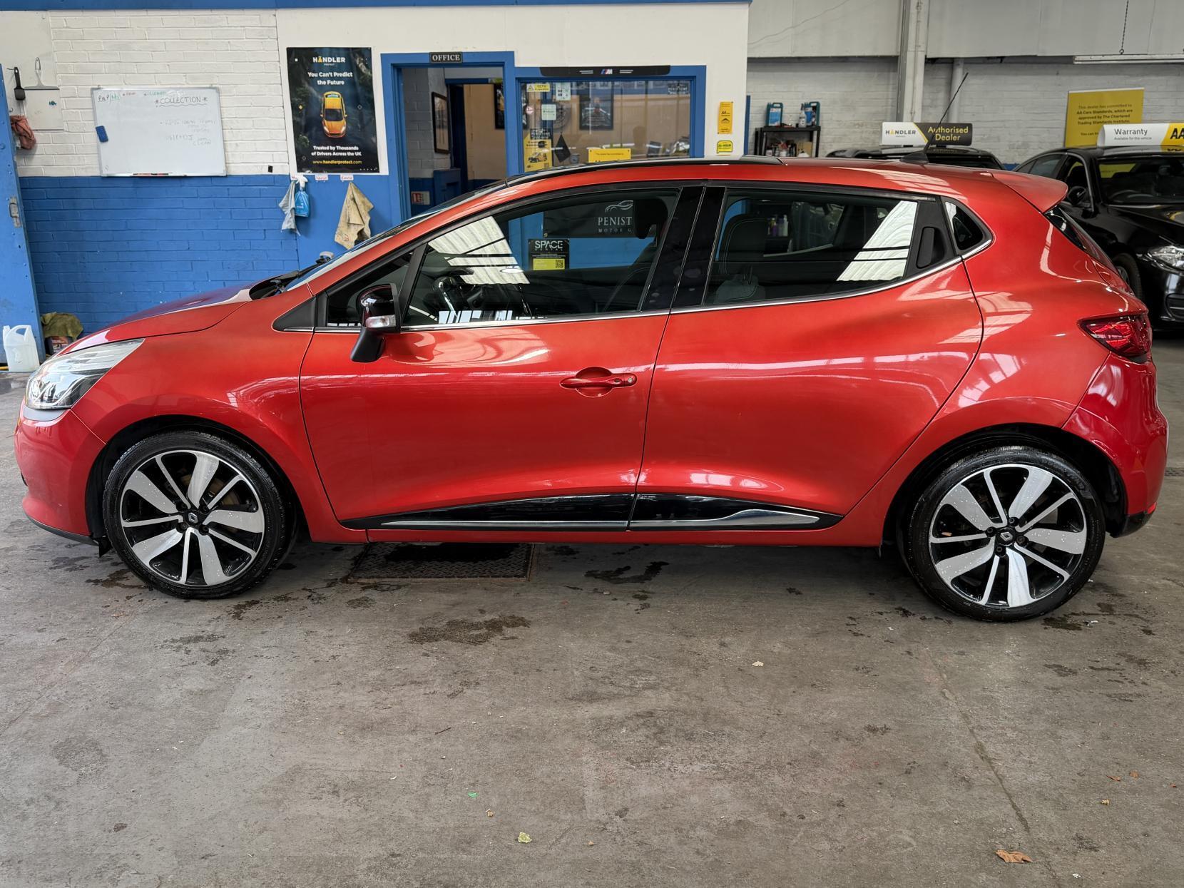Renault Clio - Image 6