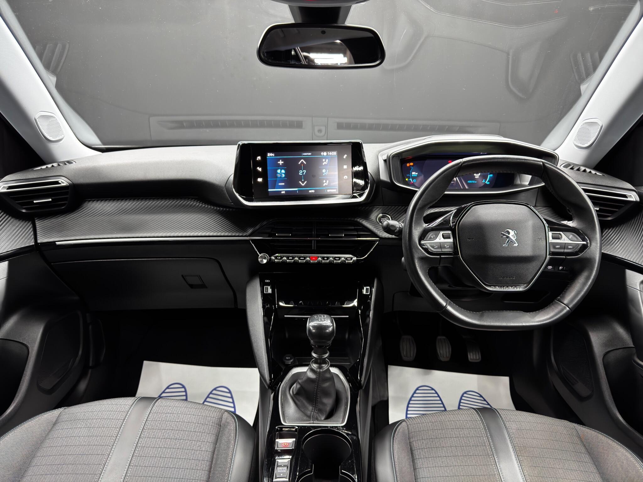 Peugeot 2008 - Image 10