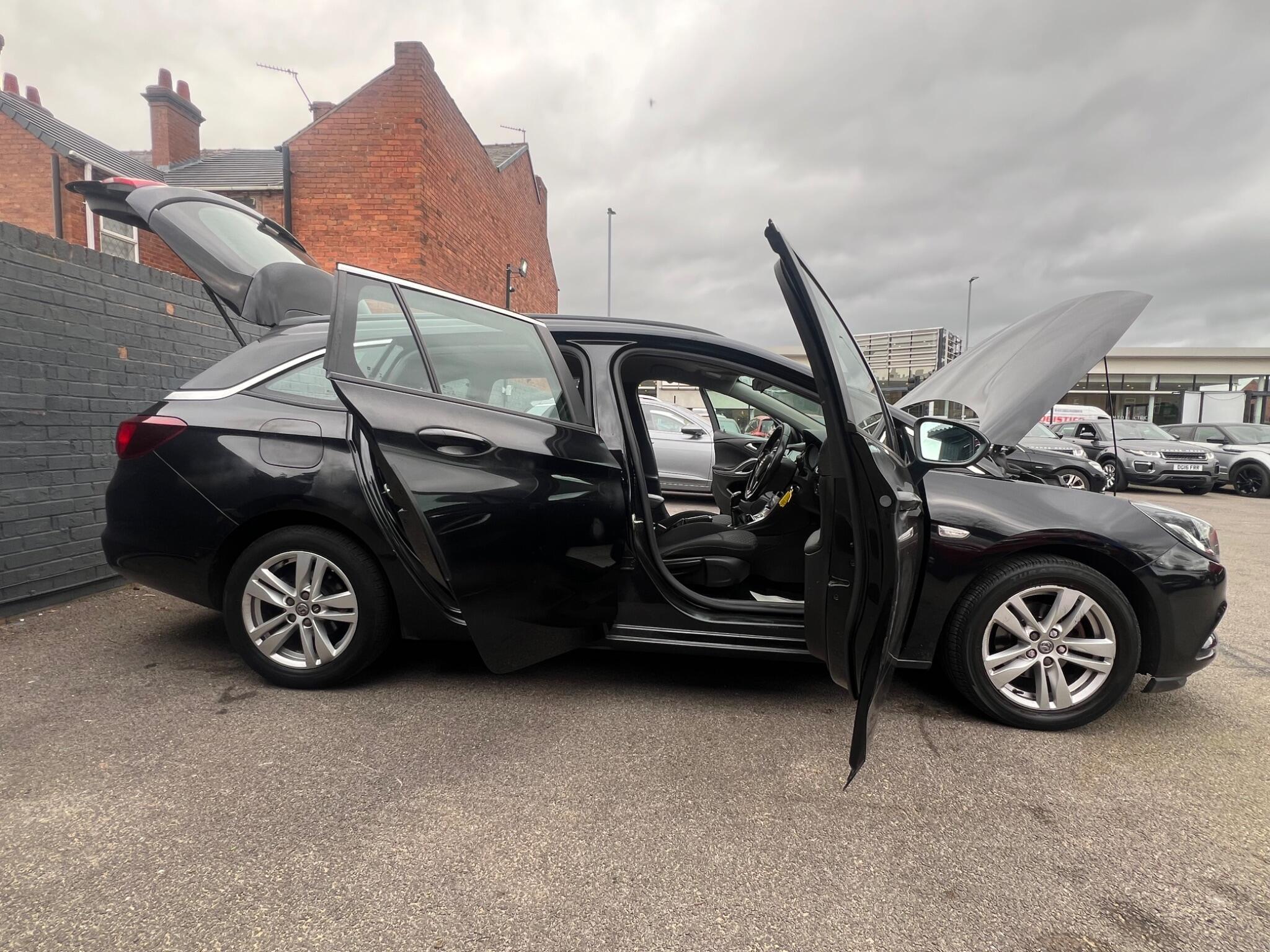 Vauxhall Astra - Image 23