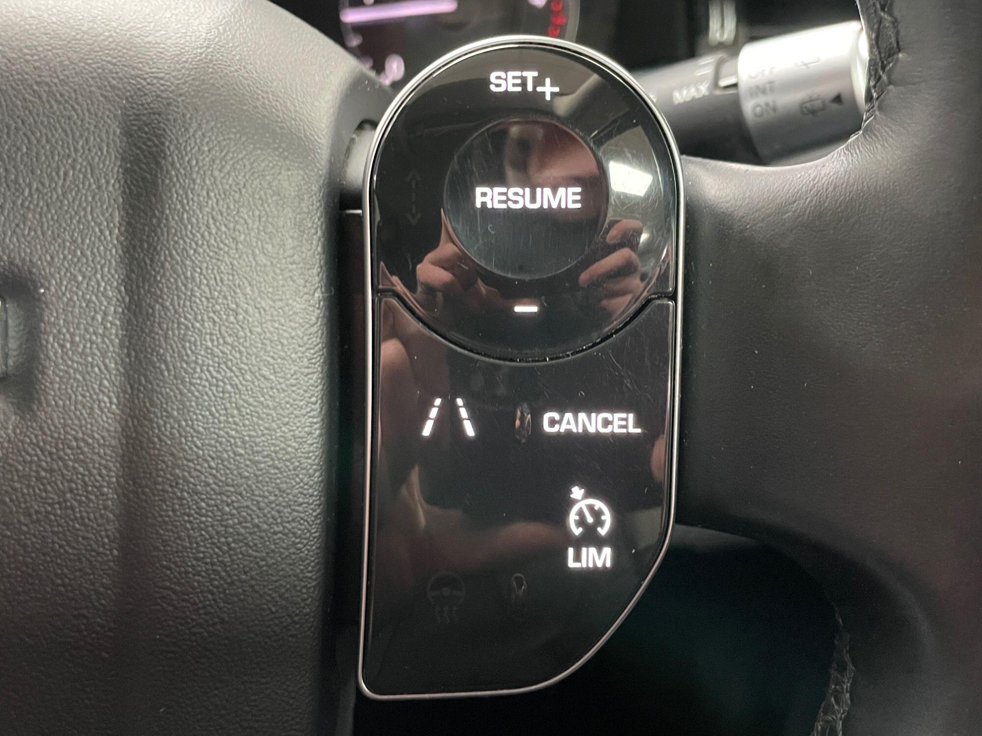 Land Rover Range Rover Evoque - Image 37