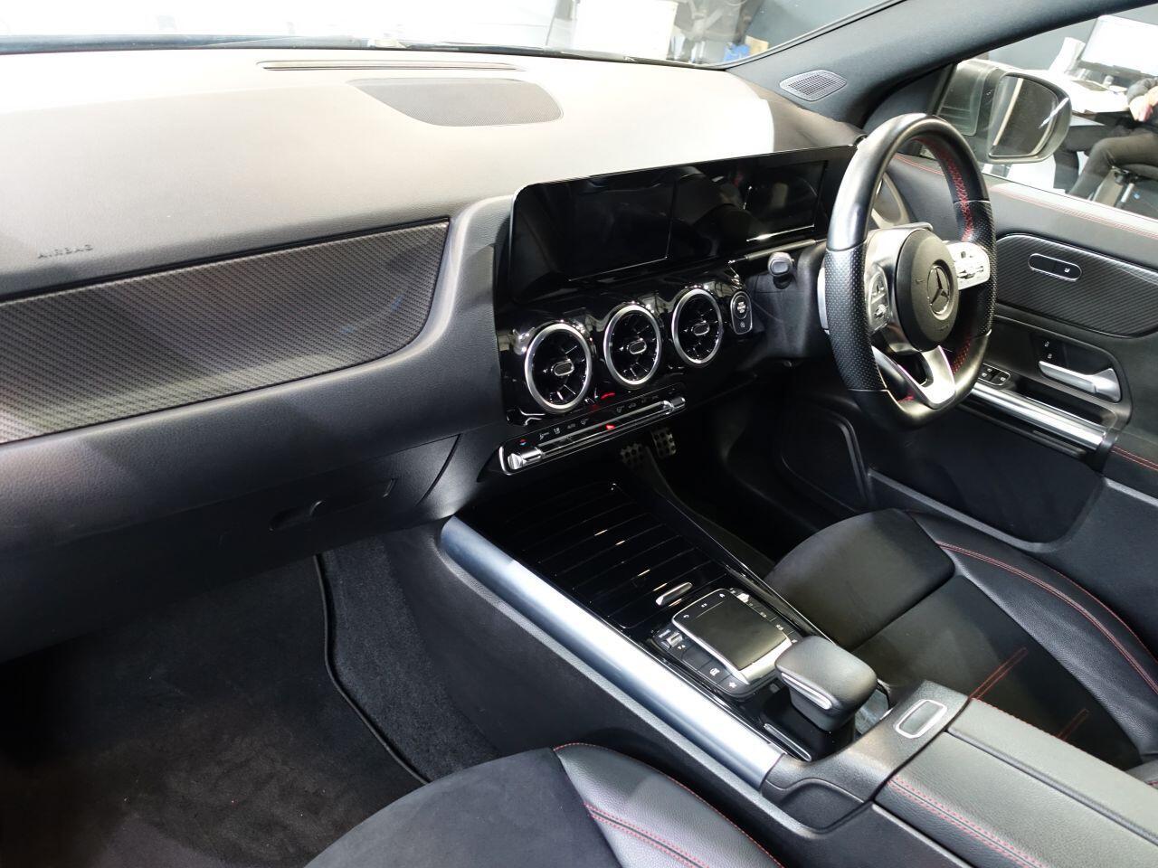 Mercedes-benz GLA - Image 6