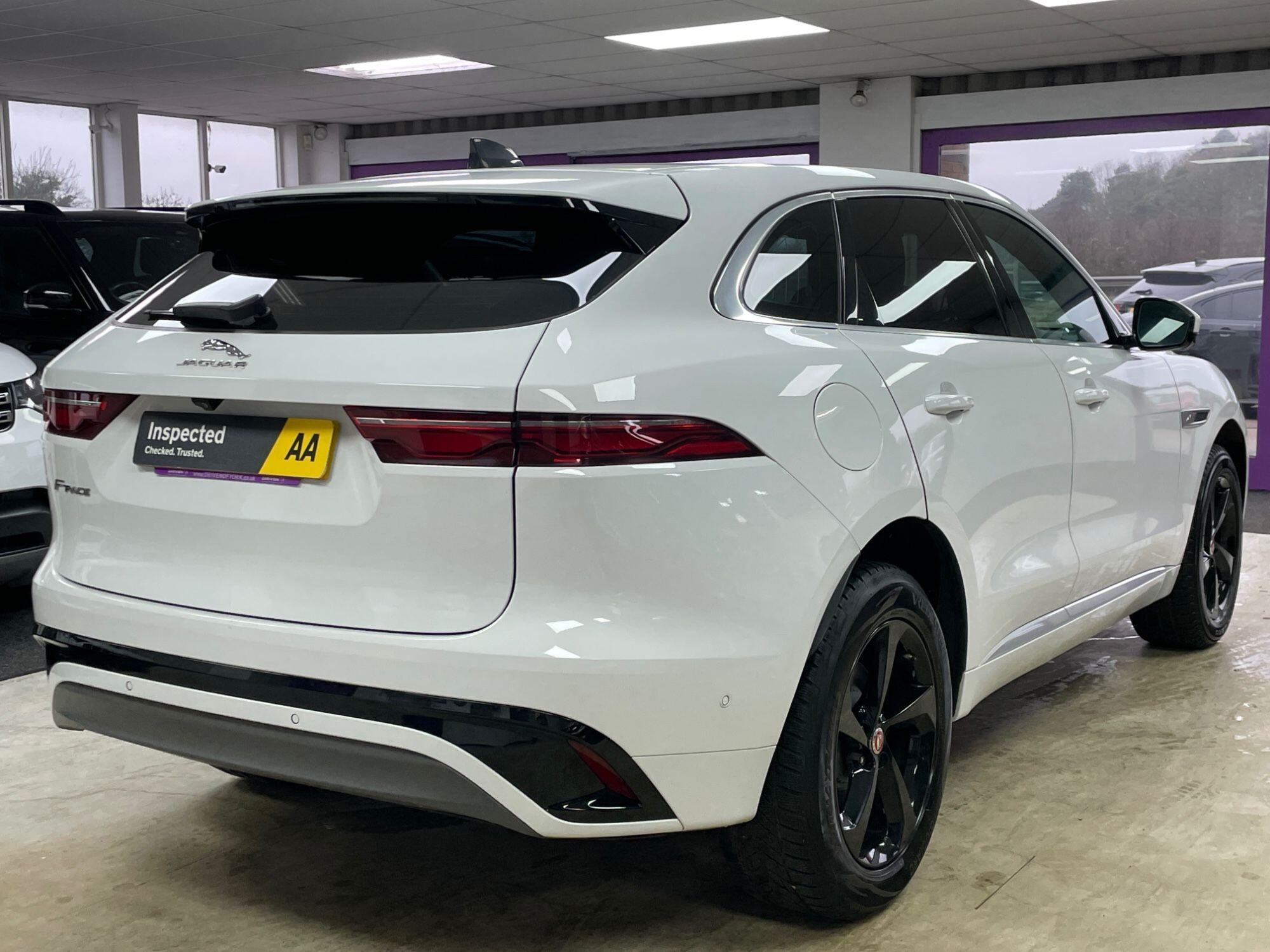 Jaguar F-Pace - Image 11
