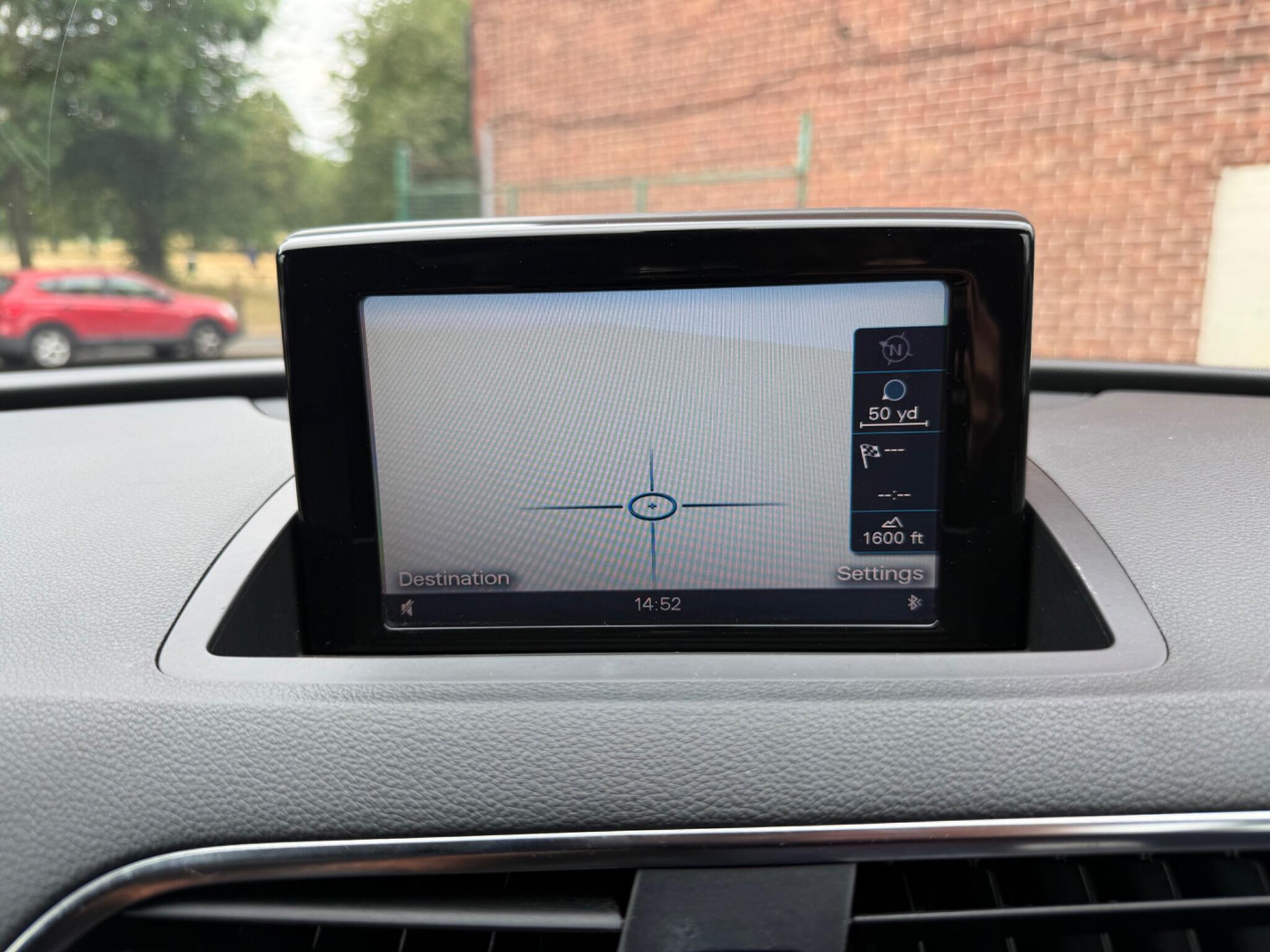Audi Q3 - Image 17