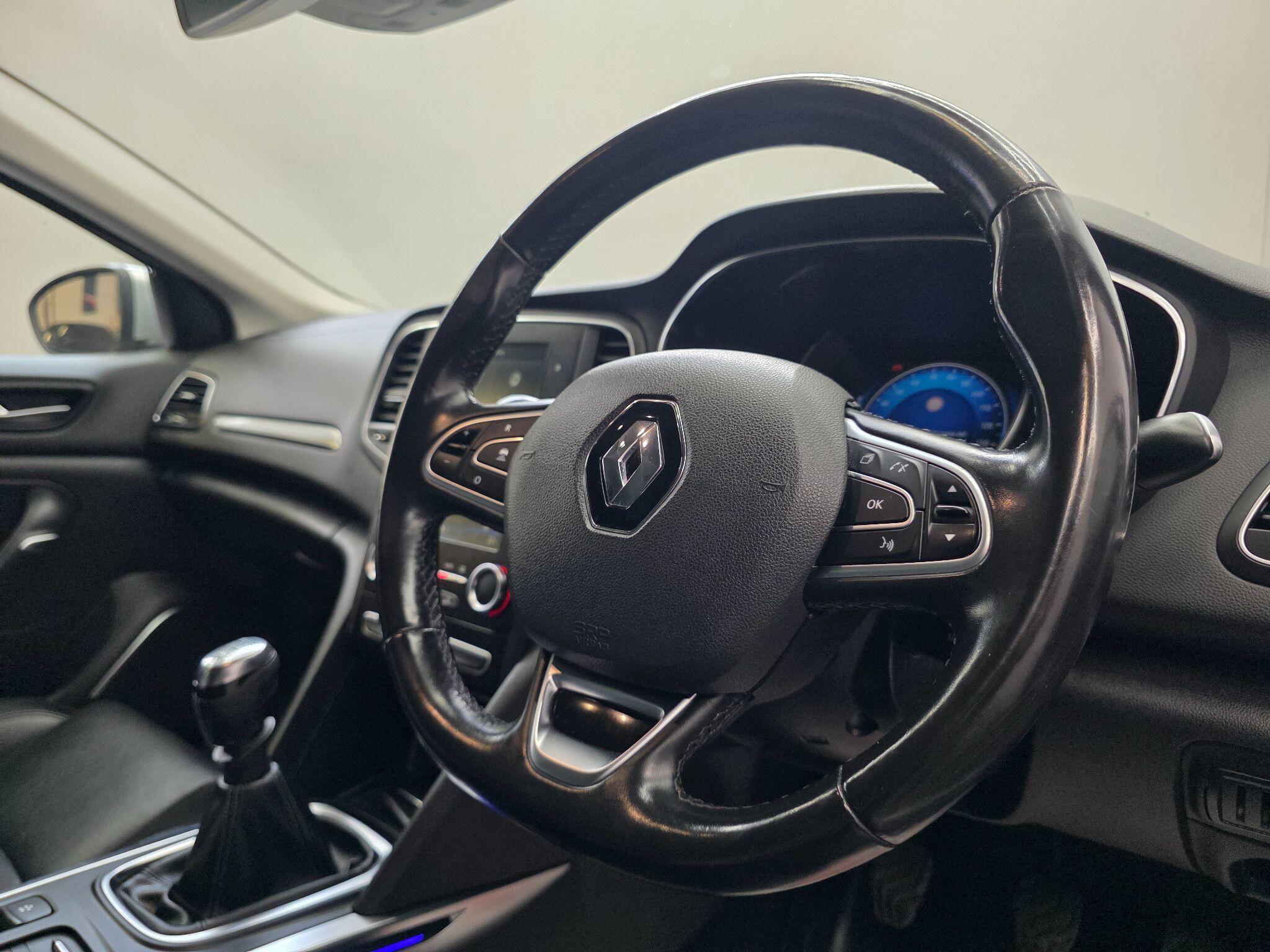 Renault Megane - Image 16