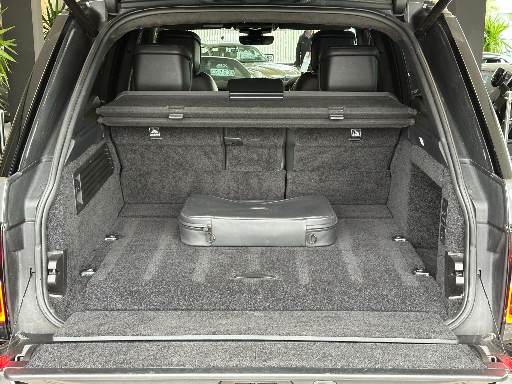 Land Rover Range Rover - Image 26