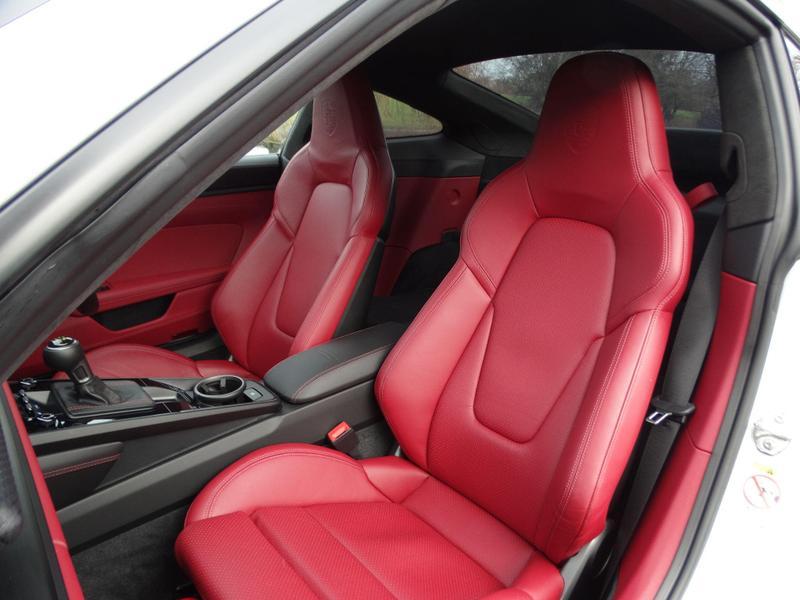 Porsche 911 - Image 10