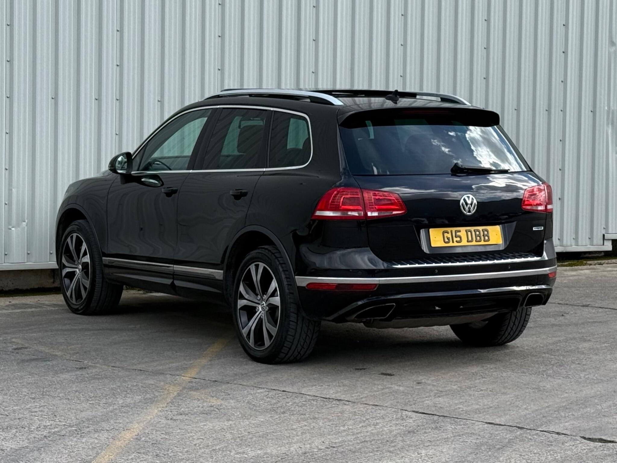Volkswagen Touareg - Image 16