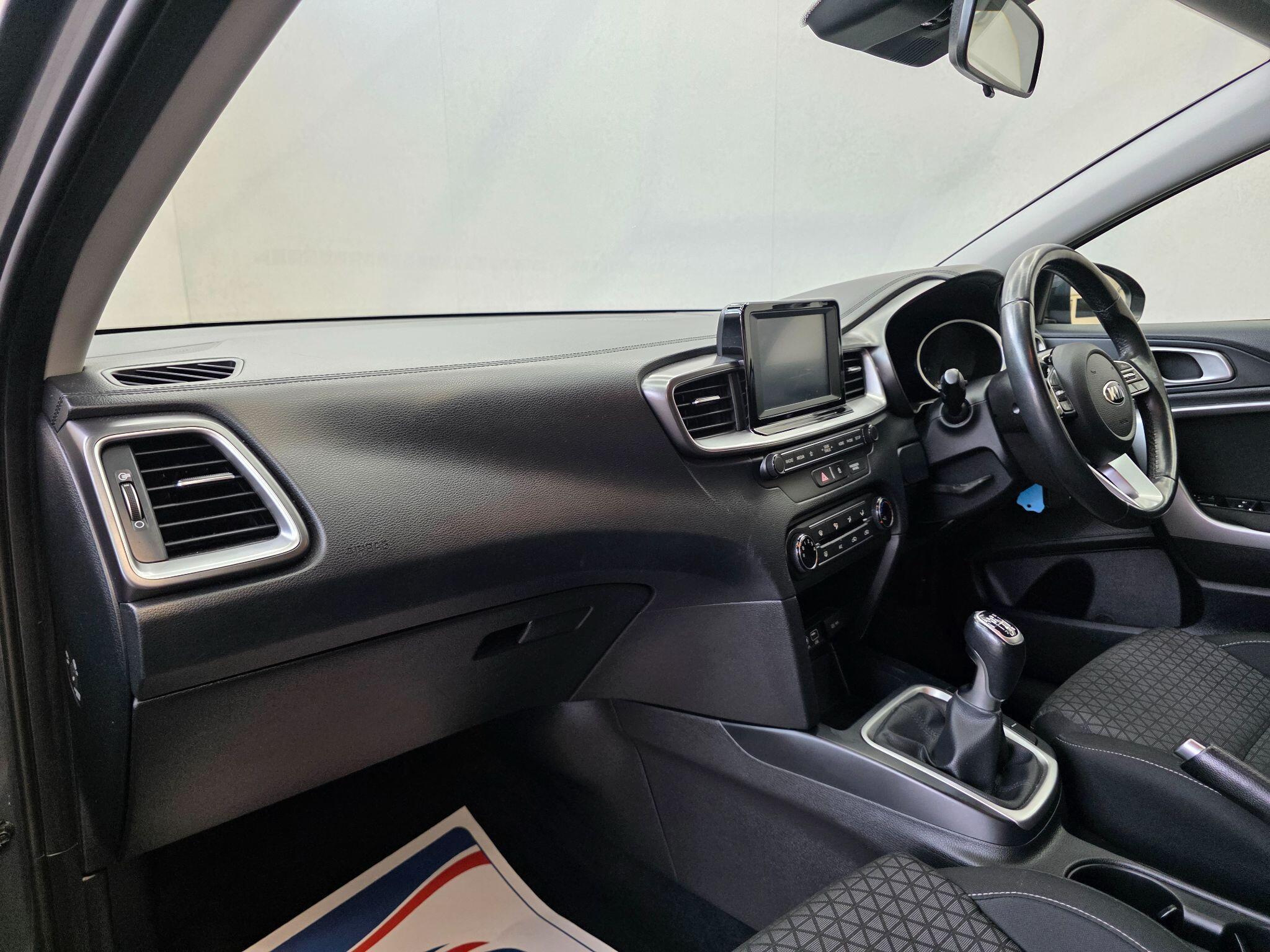 Kia ceed - Image 17