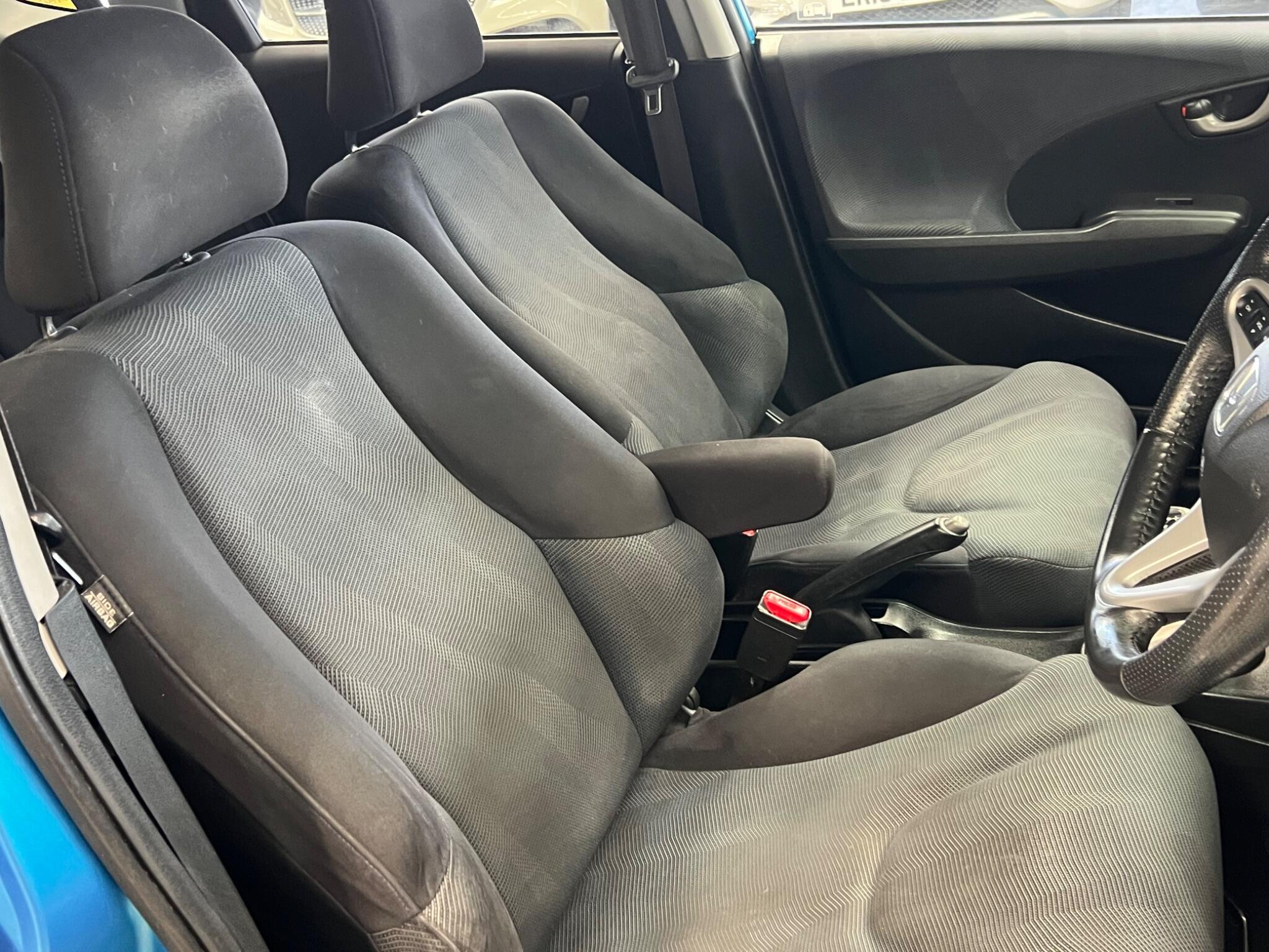 Honda Jazz - Image 25