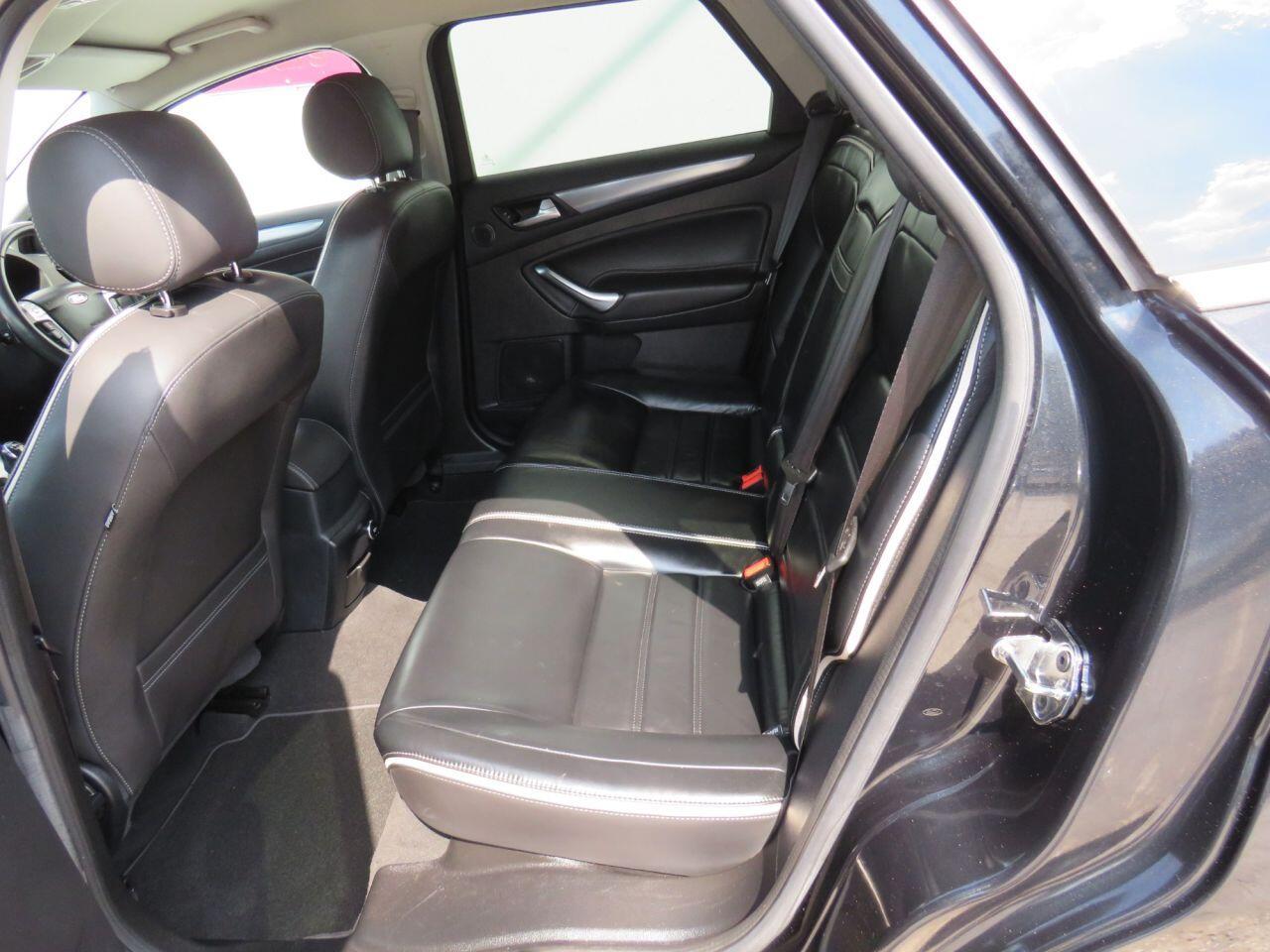 Ford Mondeo - Image 10