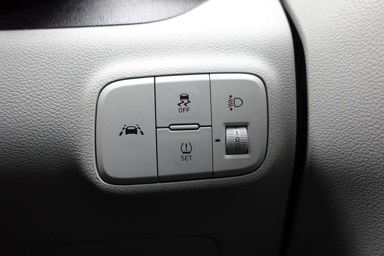 Hyundai i10 - Image 16