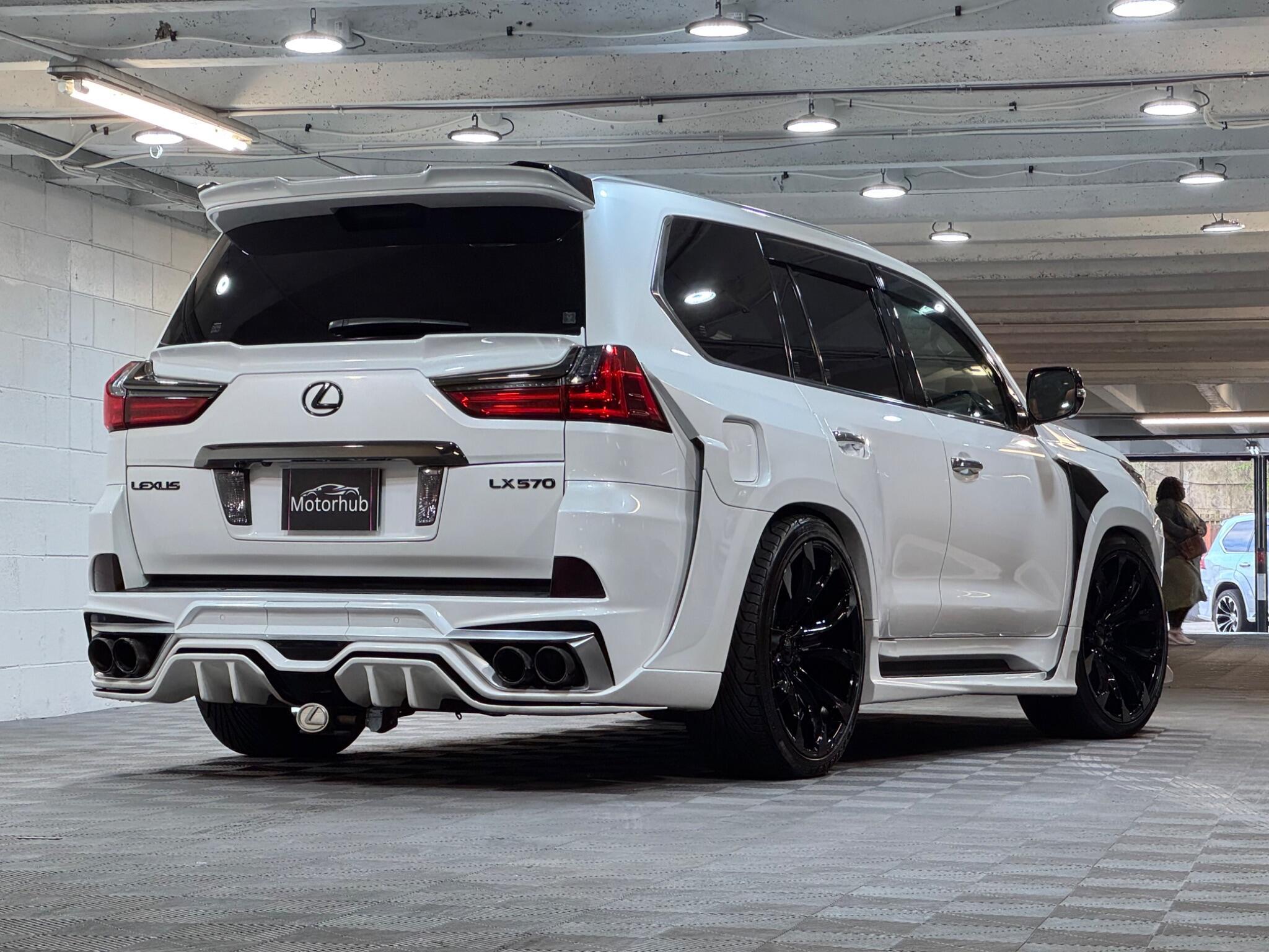 Lexus LX - Image 19