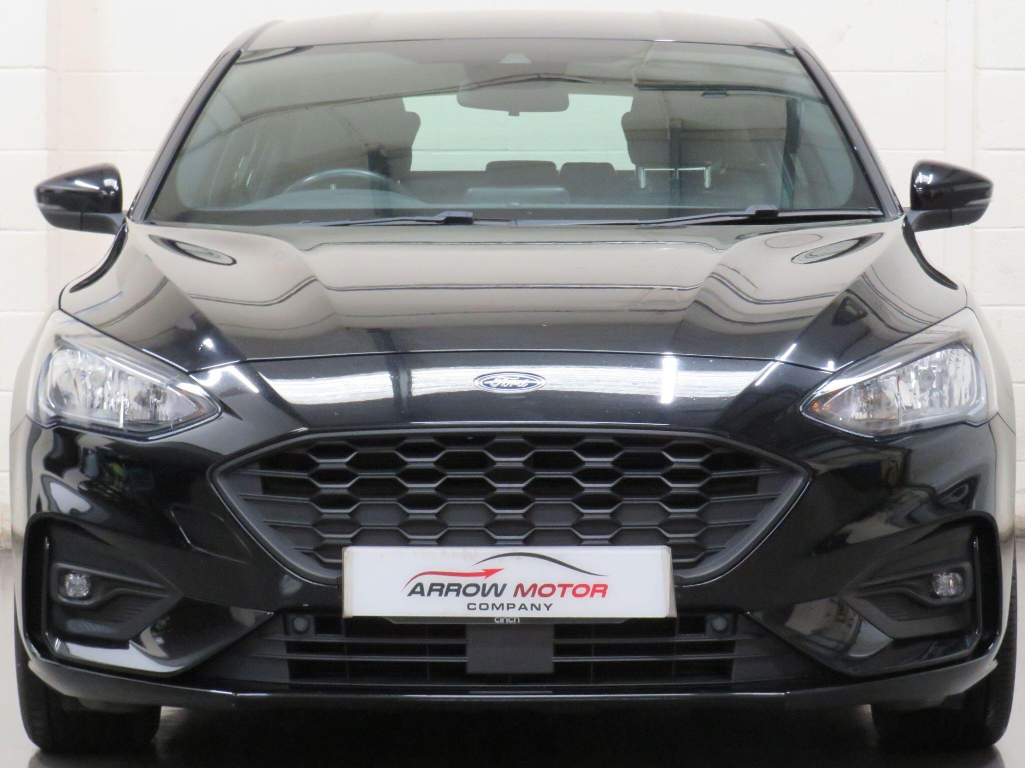 Ford Focus - Image 8